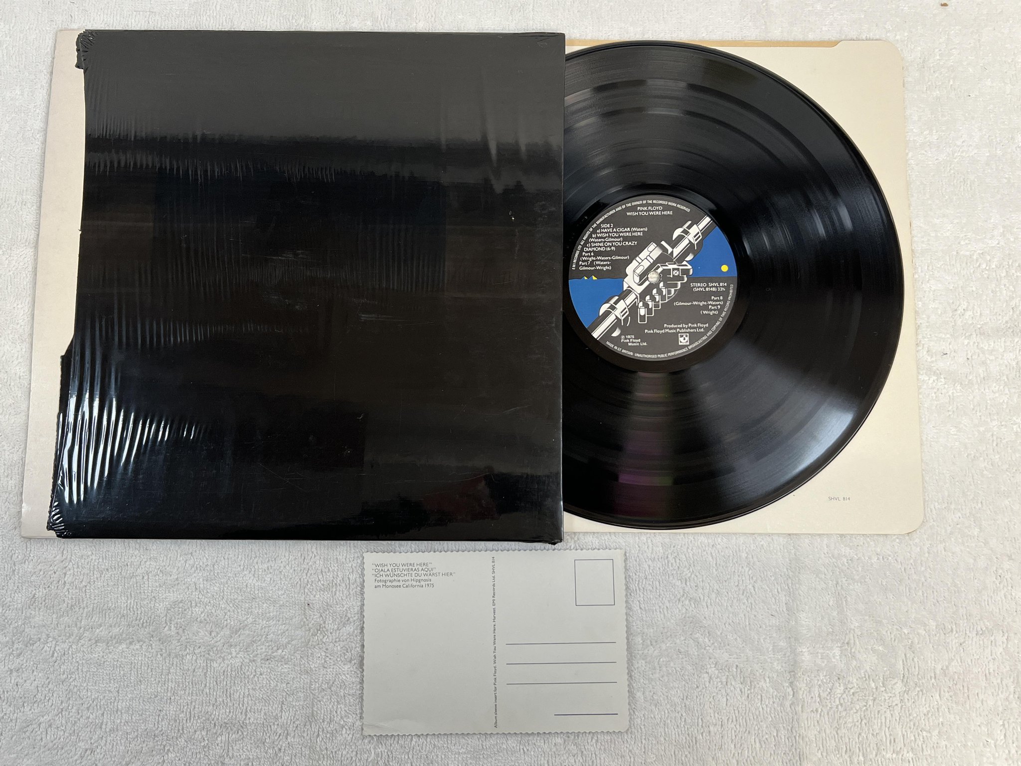 Omslagsbild för skivan PINK FLOYD wish you were here LP -75 UK HARVEST SHVL 814 *** w/ black shrink ***
