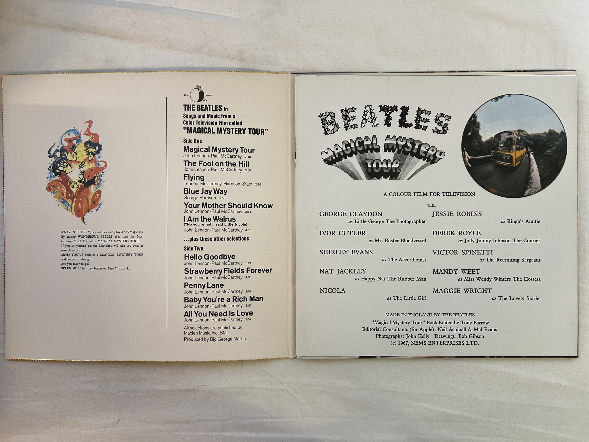 Omslagsbild för skivan THE BEATLES magical mystery tour LP -76 Japan APPLE EAS-80569