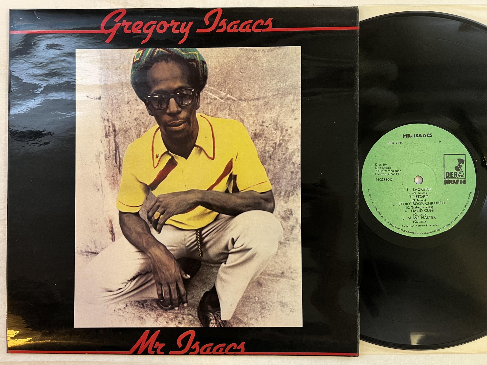 Omslagsbild för skivan GREGORY ISAACS Mr. Isaacs LP -78 UK D.E.B. MUSIC DEB LP04 *** CLASSIC ***