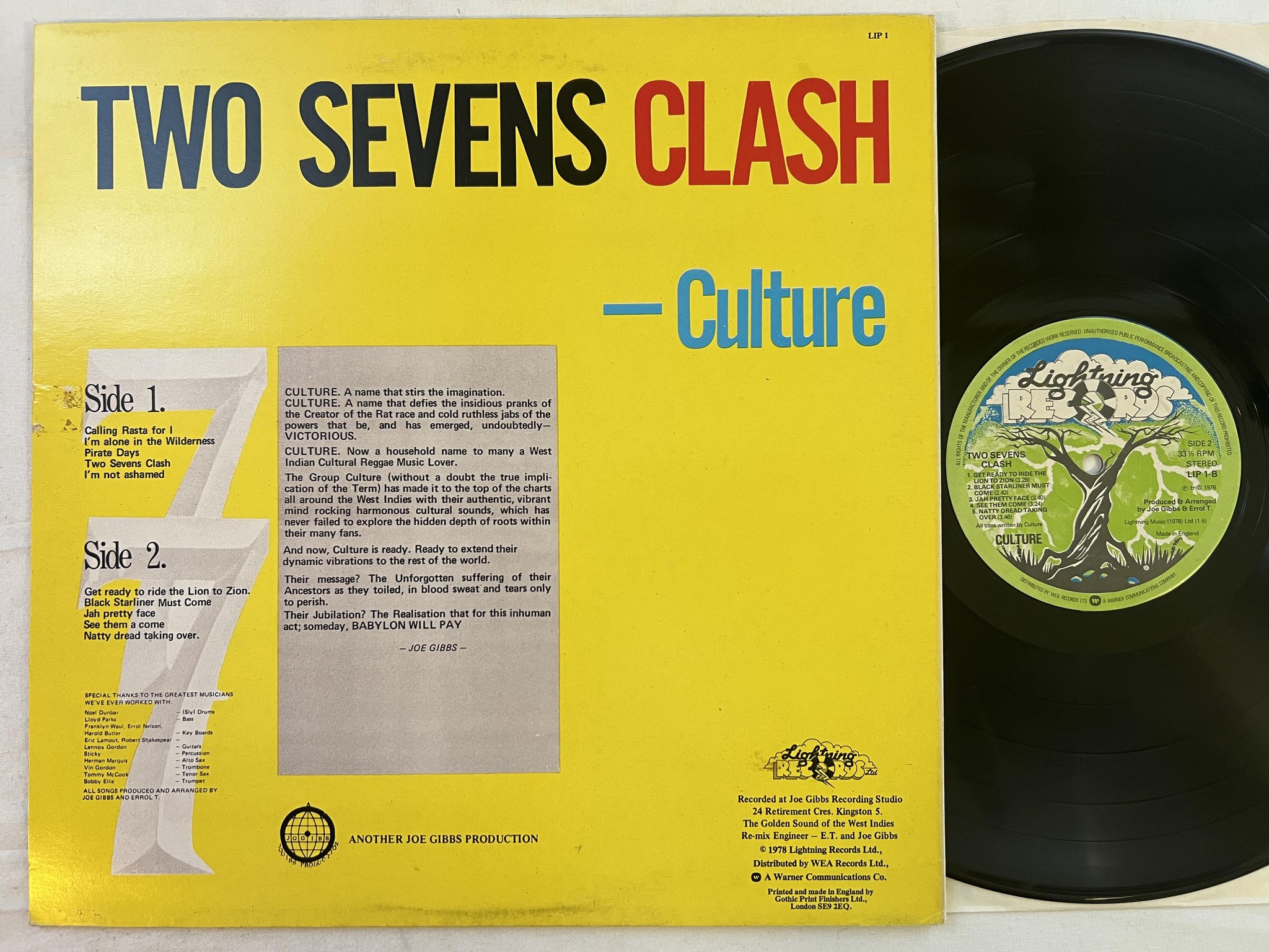 Omslagsbild för skivan CULTURE two sevens clash LP -78 UK LIGHTNING LIP-1 *** CLASSIC ***