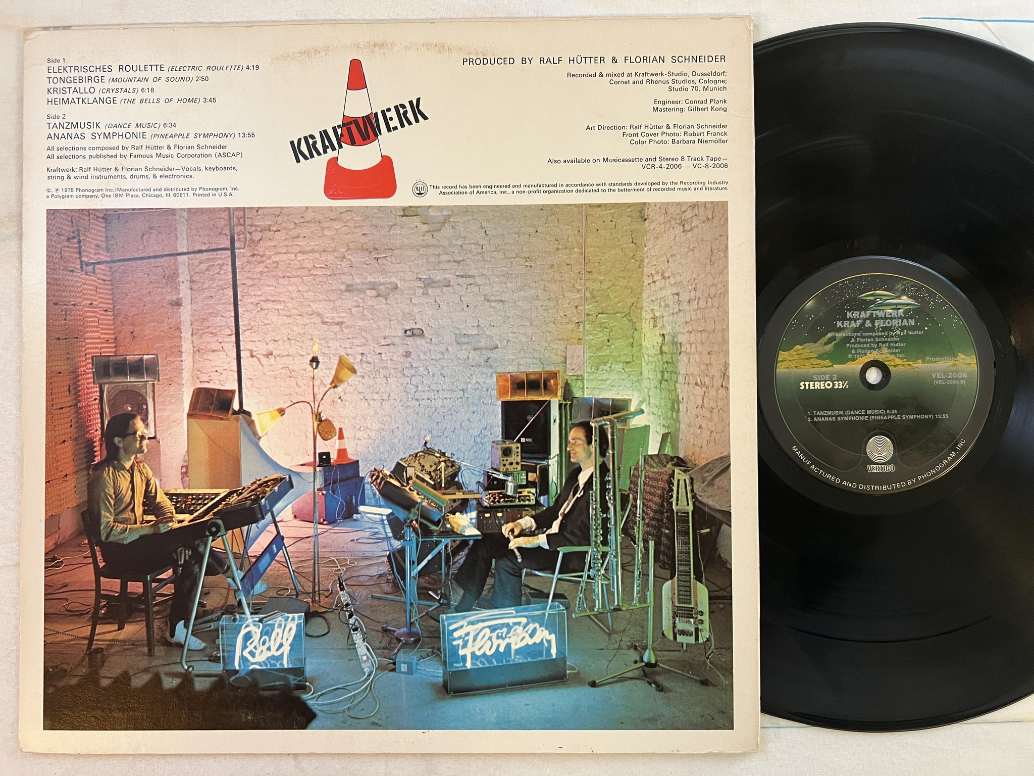 Omslagsbild för skivan KRAFTWERK Ralf & Florian LP -75 US VERTIGO VEL 2006 *** KRAUT ***