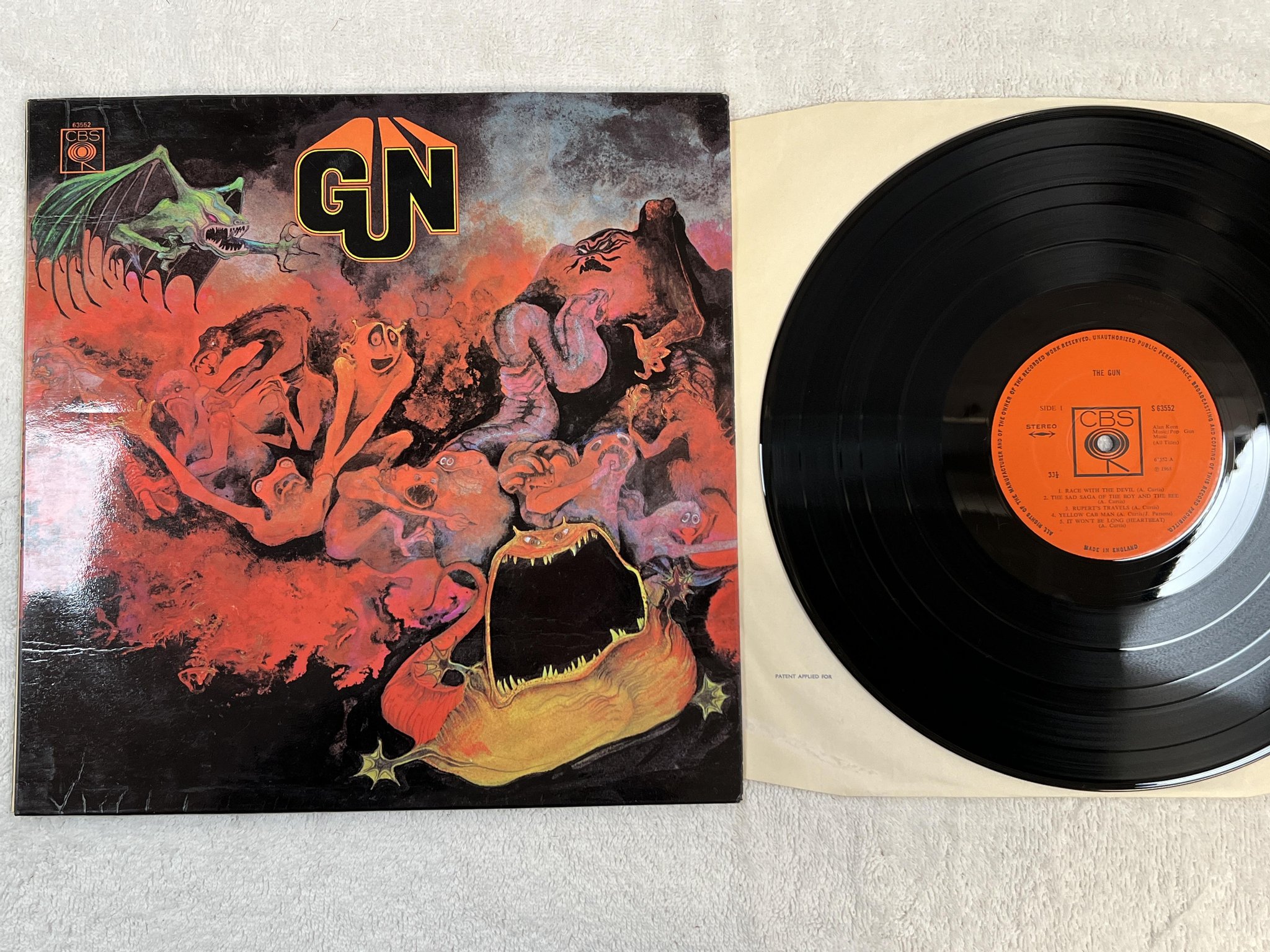 Omslagsbild för skivan THE GUN s/t LP -68 UK CBS S 63552 *** PSYCH ROCK ***