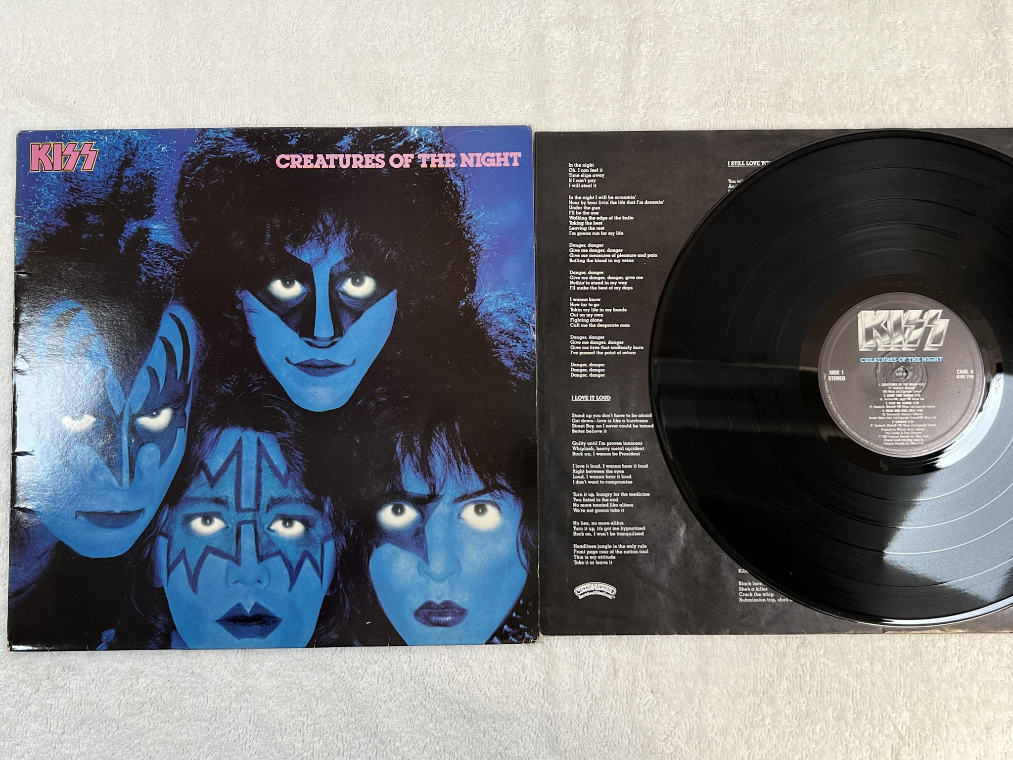 Omslagsbild för skivan KISS creatures in the night LP -82 UK CASABLANCA CANL 4