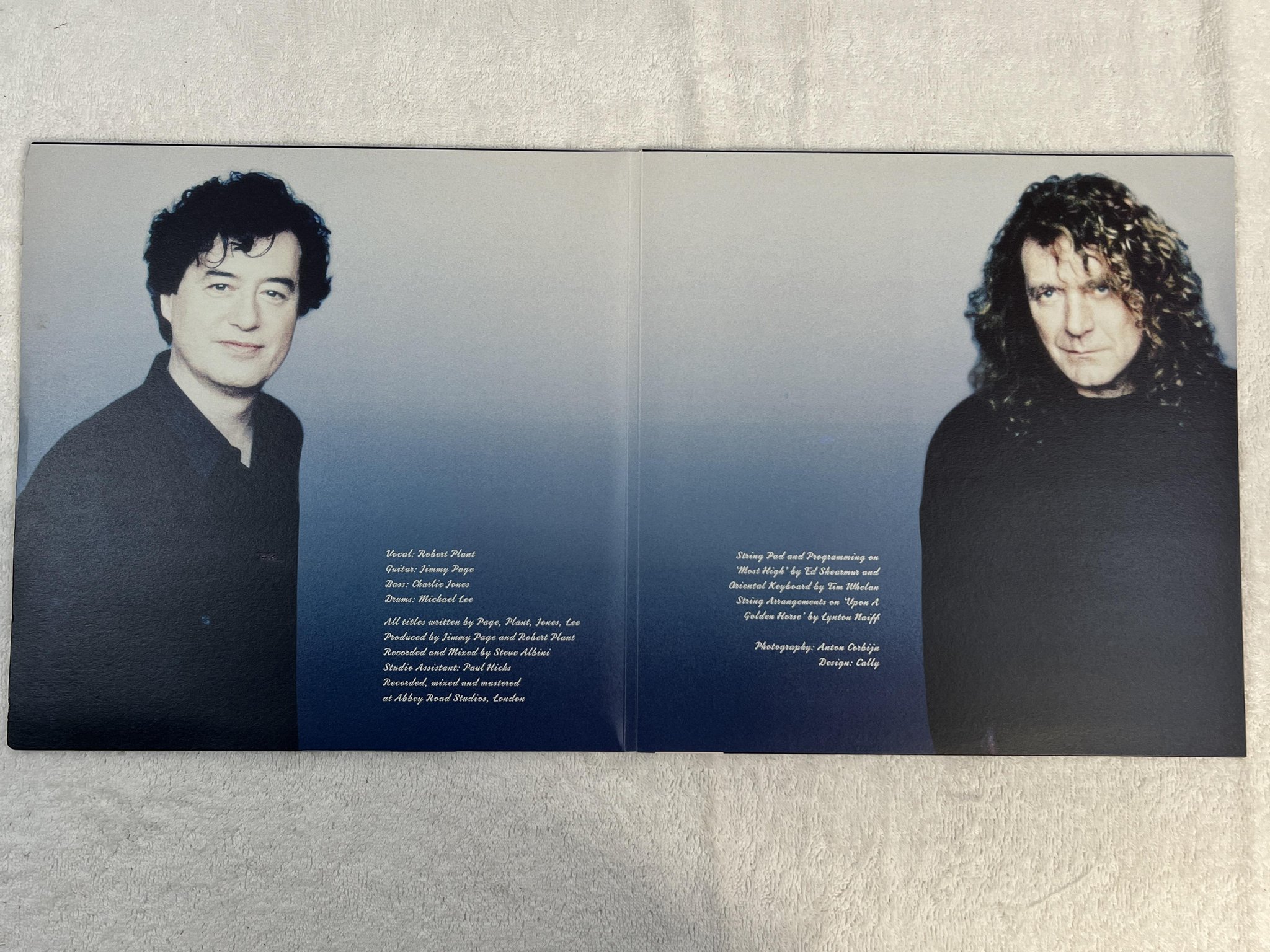 Omslagsbild för skivan JIMMY PAGE / ROBERT PLANT walking into Clarksdale 2xLP -98 MERCURY 558 025-1