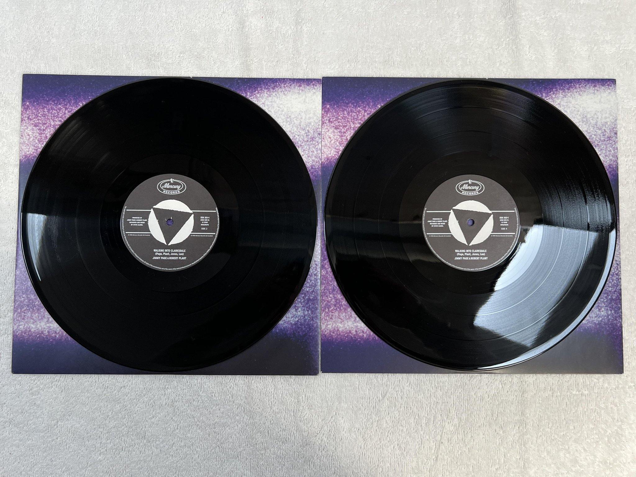 Omslagsbild för skivan JIMMY PAGE / ROBERT PLANT walking into Clarksdale 2xLP -98 MERCURY 558 025-1