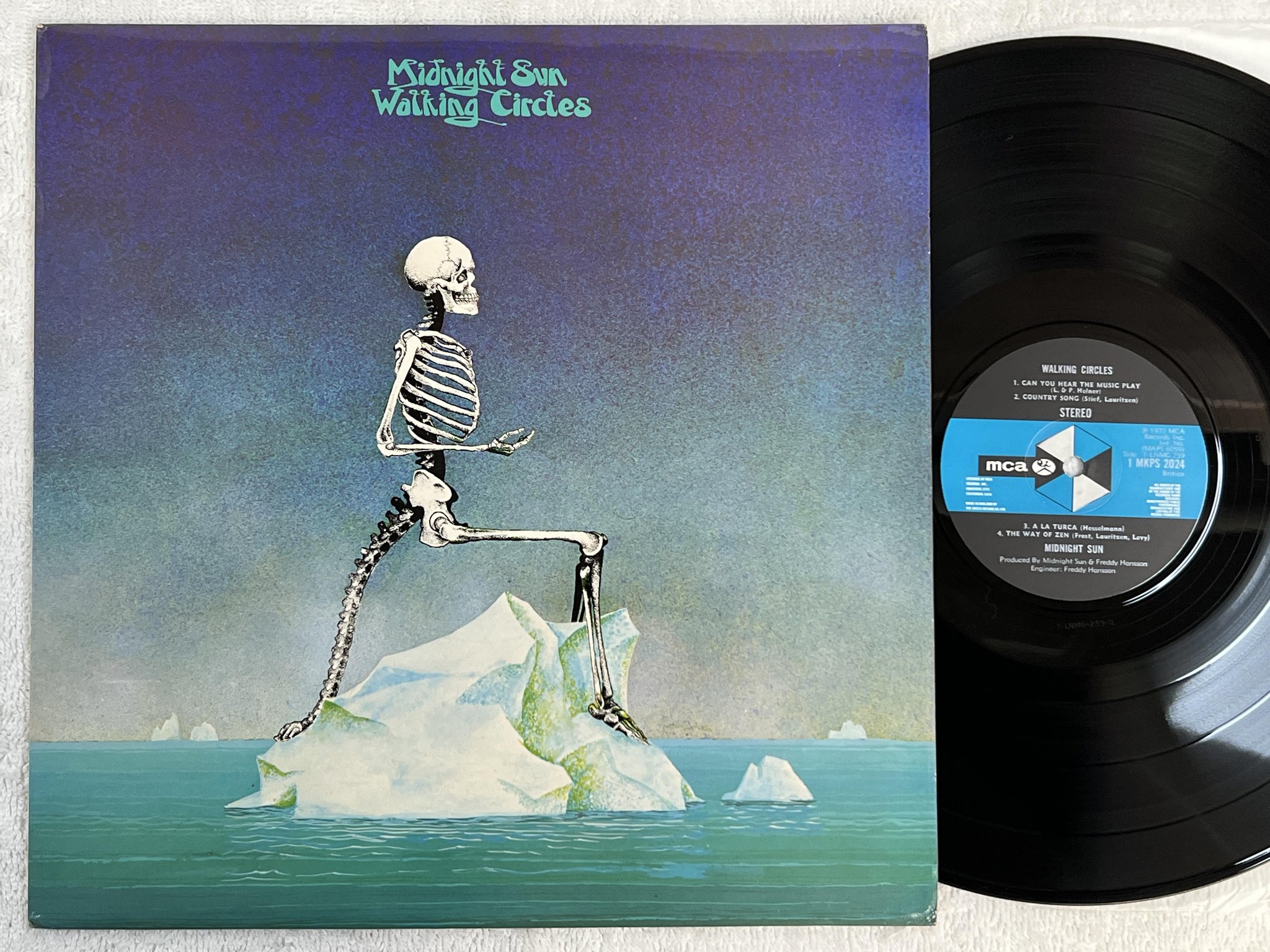 Omslagsbild för skivan MIDNIGHT SUN walking circles LP -72 UK MCA MKPS 2024 *** RARE PROG ***