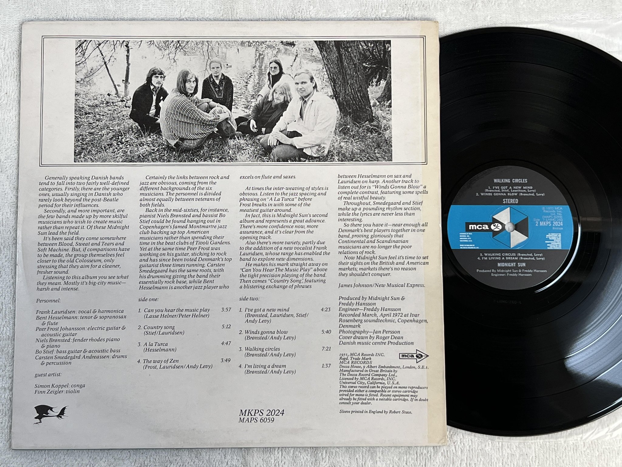 Omslagsbild för skivan MIDNIGHT SUN walking circles LP -72 UK MCA MKPS 2024 *** RARE PROG ***
