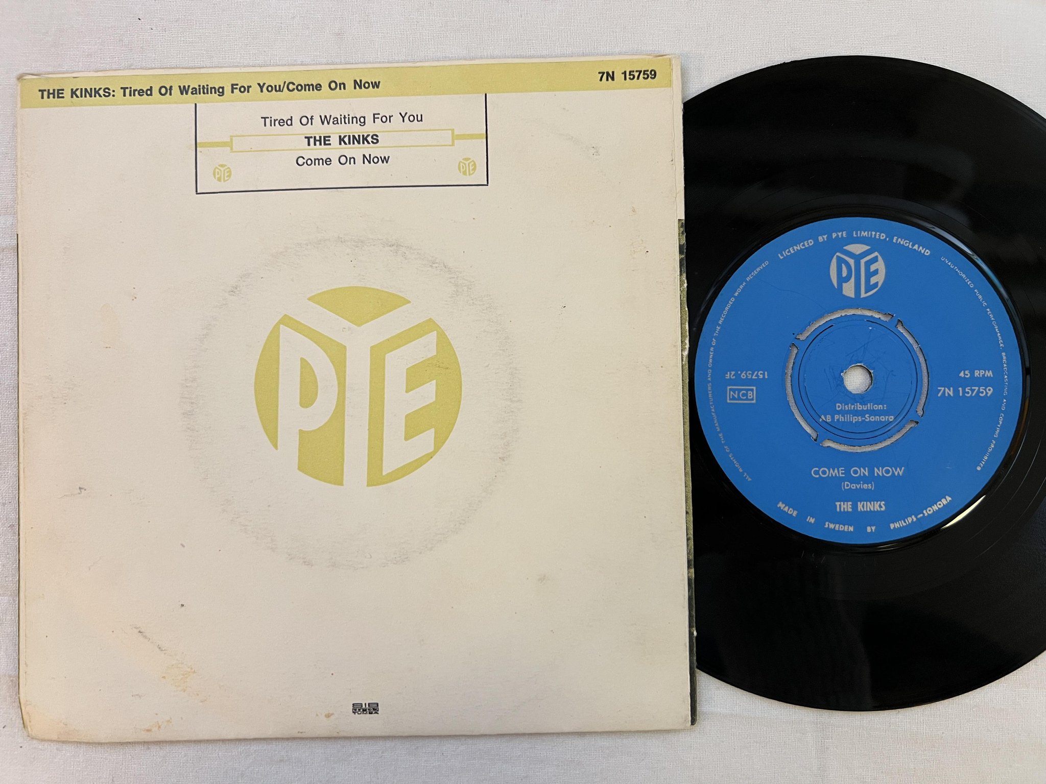 Omslagsbild för skivan THE KINKS Tired Of Waiting For You 7" -65 Swe PYE 7N 15759