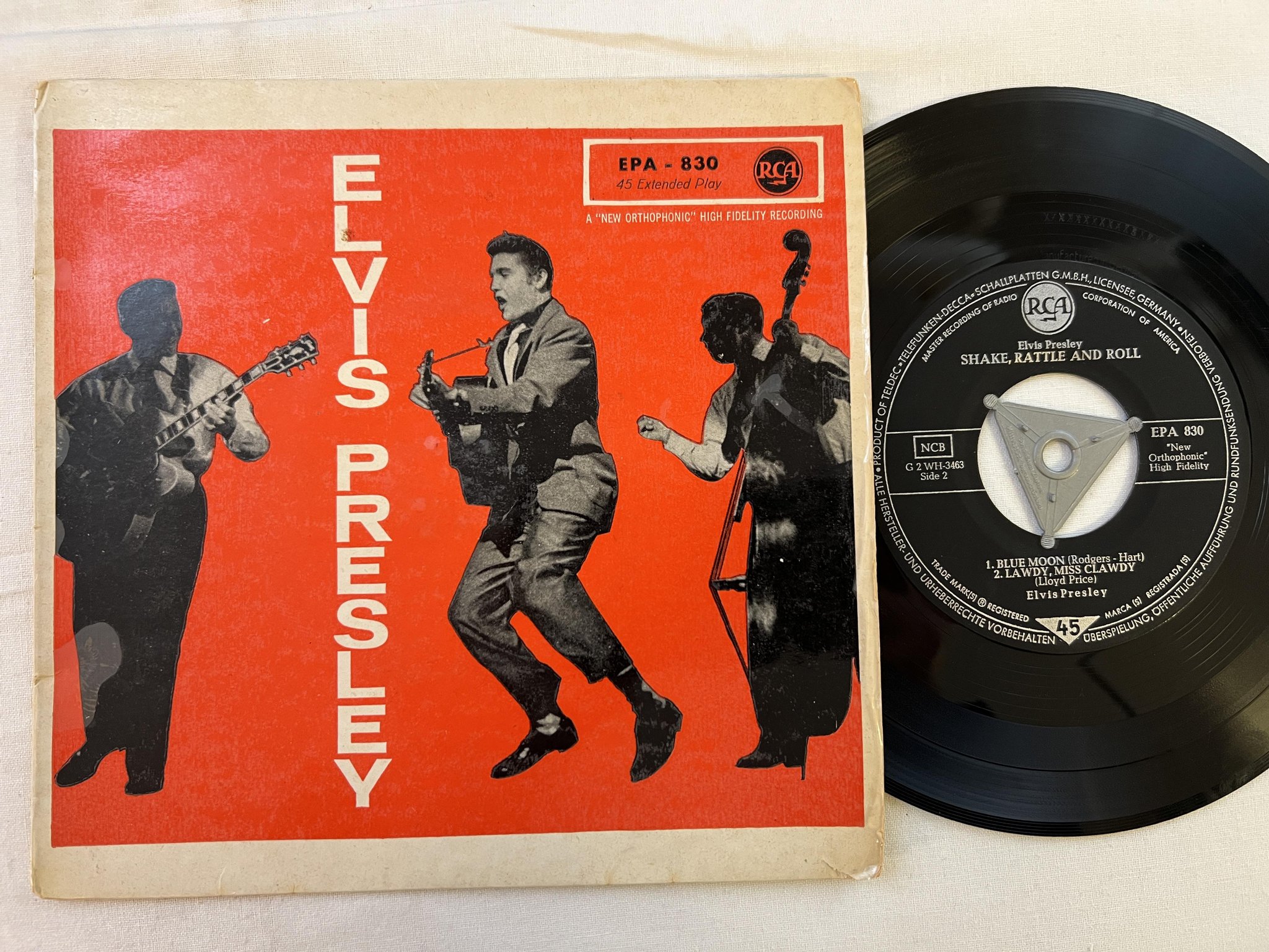 Omslagsbild för skivan ELVIS PRESLEY shake rattle and roll 7"EP Ger RCA EPA 830 "NCB"