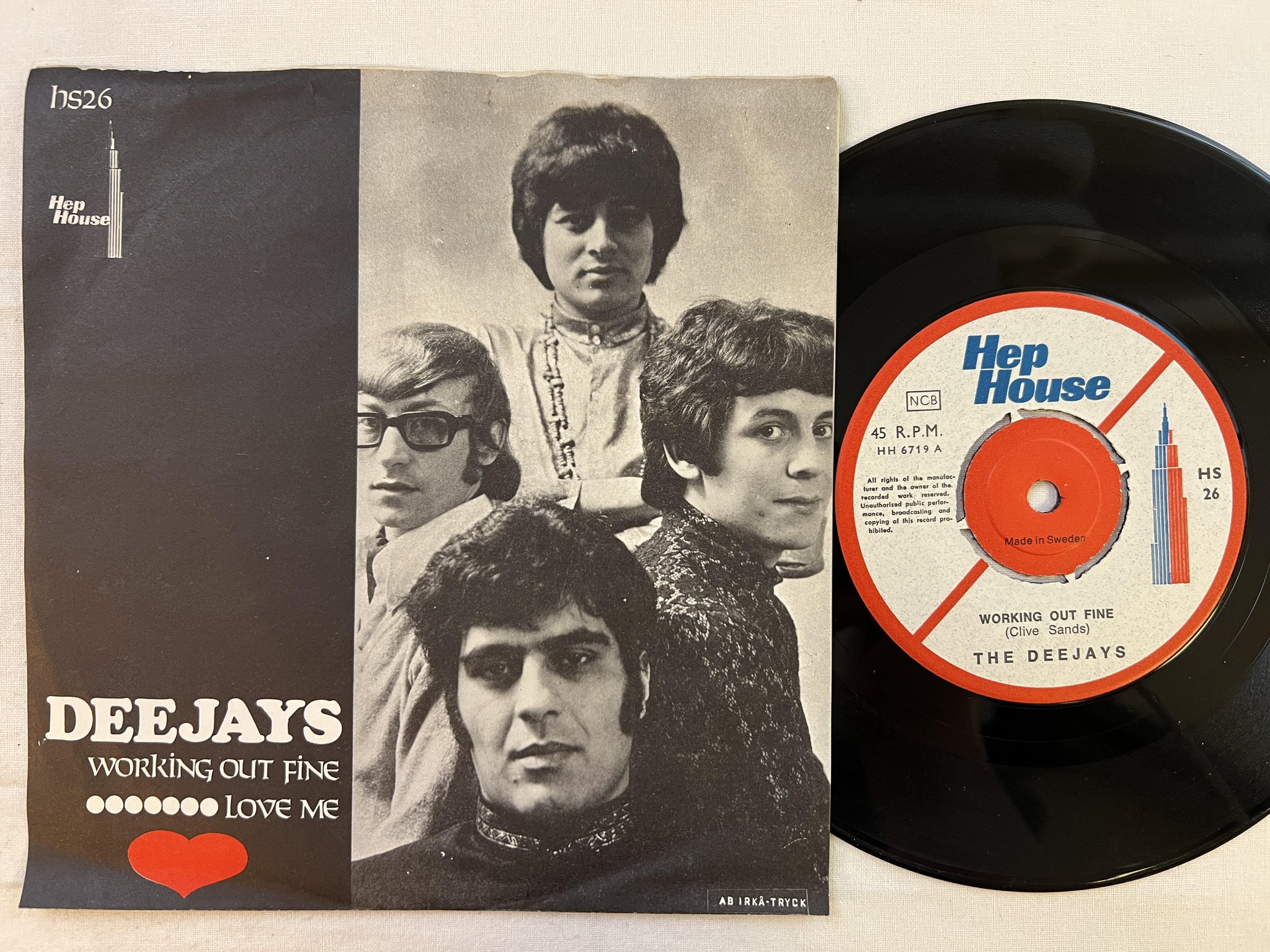 Omslagsbild för skivan THE DEE JAYS working out fine 7"single -67 HEP HOUSE HS 26