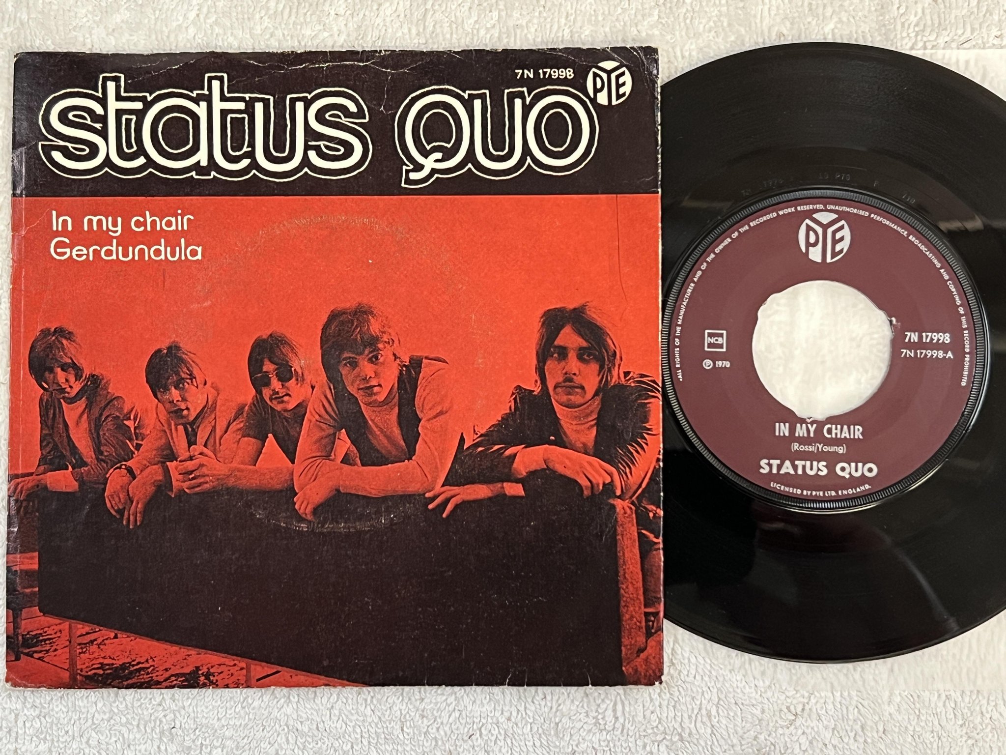 Omslagsbild för skivan STATUS QUO In My Chair 7" -70 Norway PYE 7N 17998