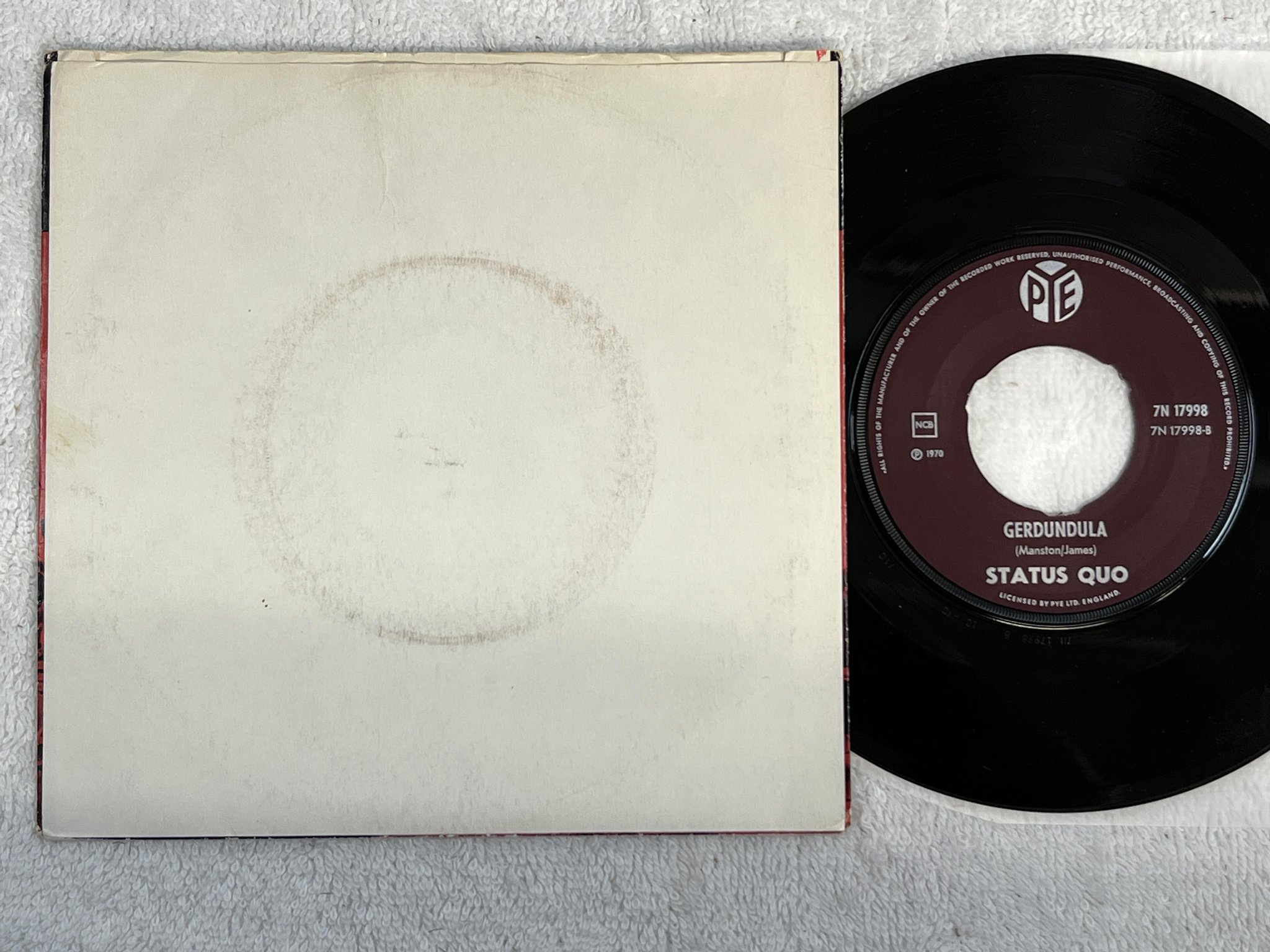 Omslagsbild för skivan STATUS QUO In My Chair 7" -70 Norway PYE 7N 17998