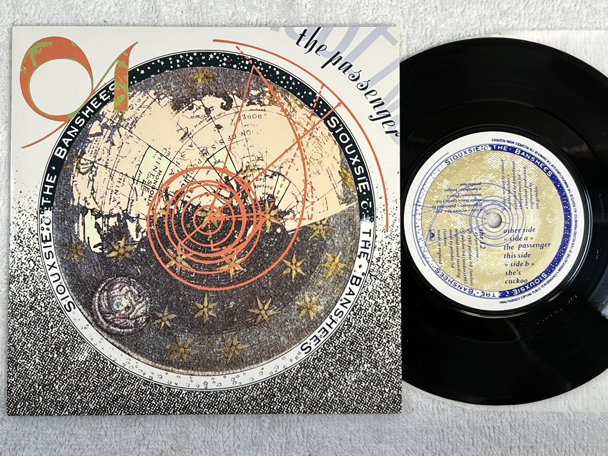 Omslagsbild för skivan SIOUXSIE AND THE BANSHEES the passenger 7" -87 POLYDOR SHE 12