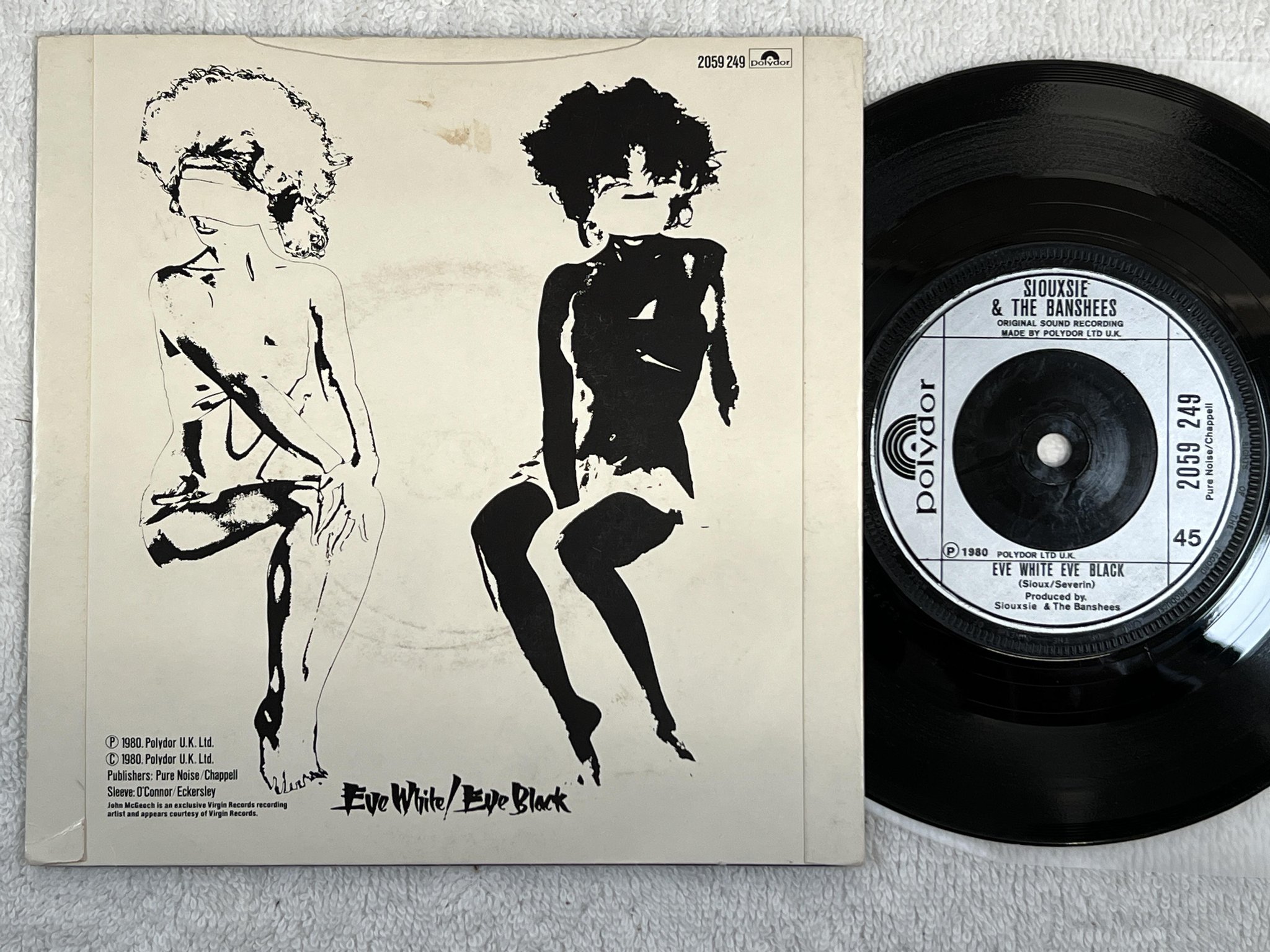 Omslagsbild för skivan SIOUXSIE AND THE BANSHEES Christine 7" -80 POLYDOR 2059 249