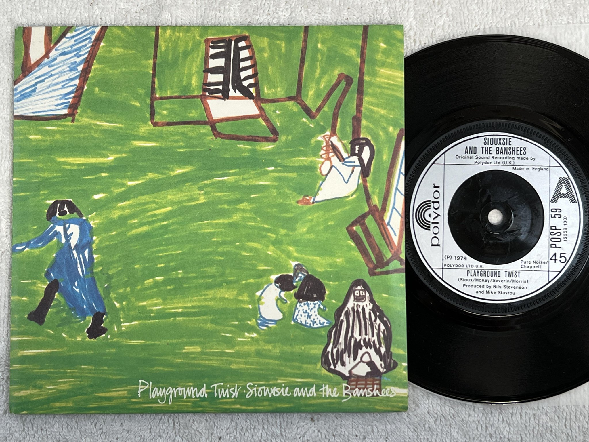 Omslagsbild för skivan SIOUXSIE AND THE BANSHEES playground twist 7" -79 UK POLYDOR POSP 59
