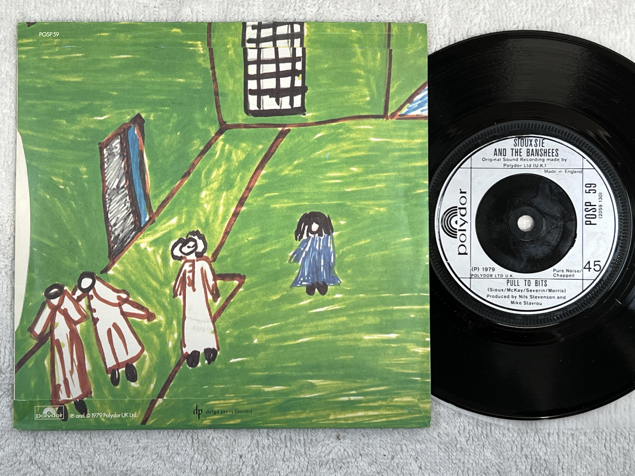 Omslagsbild för skivan SIOUXSIE AND THE BANSHEES playground twist 7" -79 UK POLYDOR POSP 59