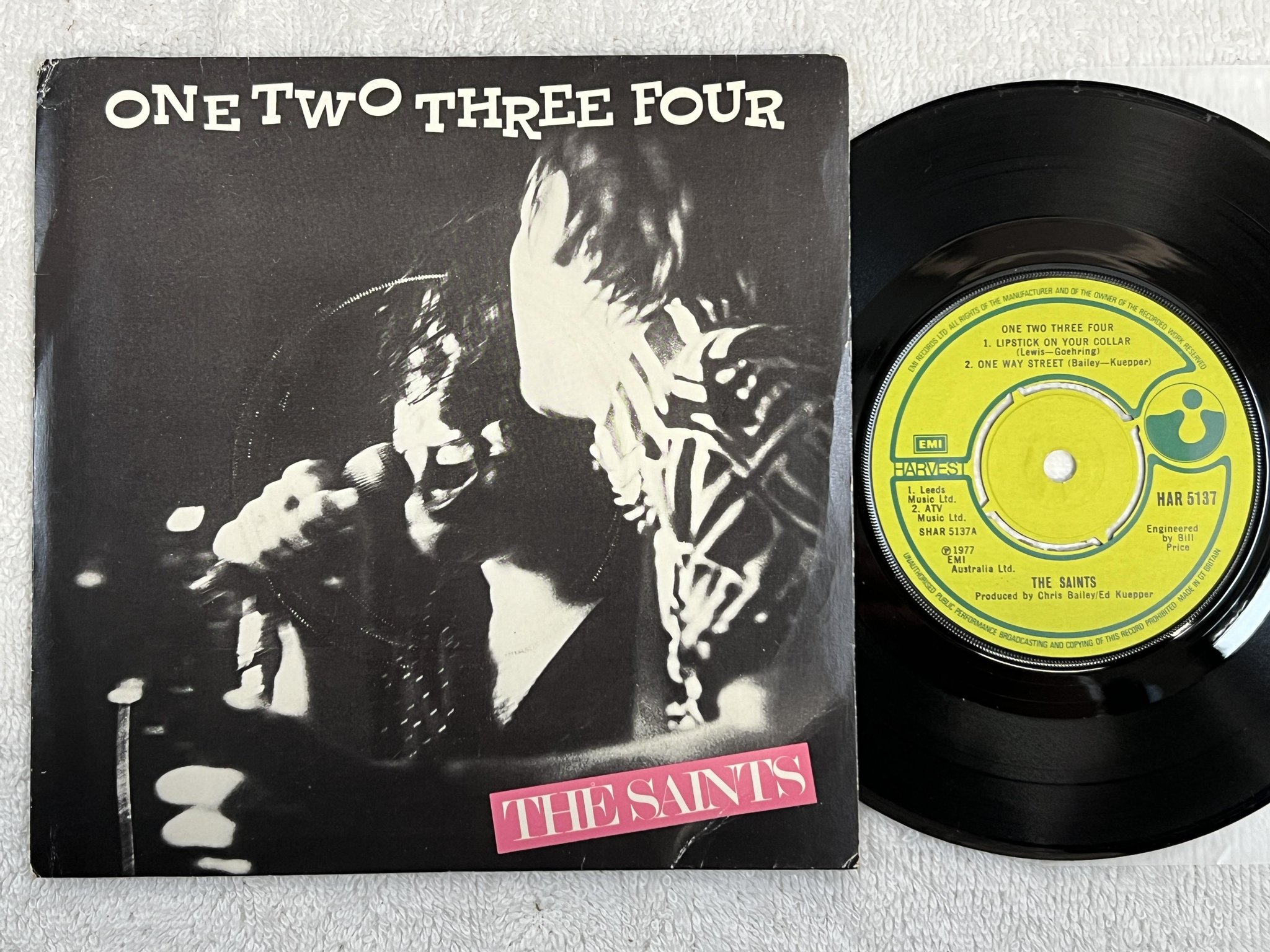 Omslagsbild för skivan THE SAINTS one two three four 7" -77 UK HARVEST HAR 5137