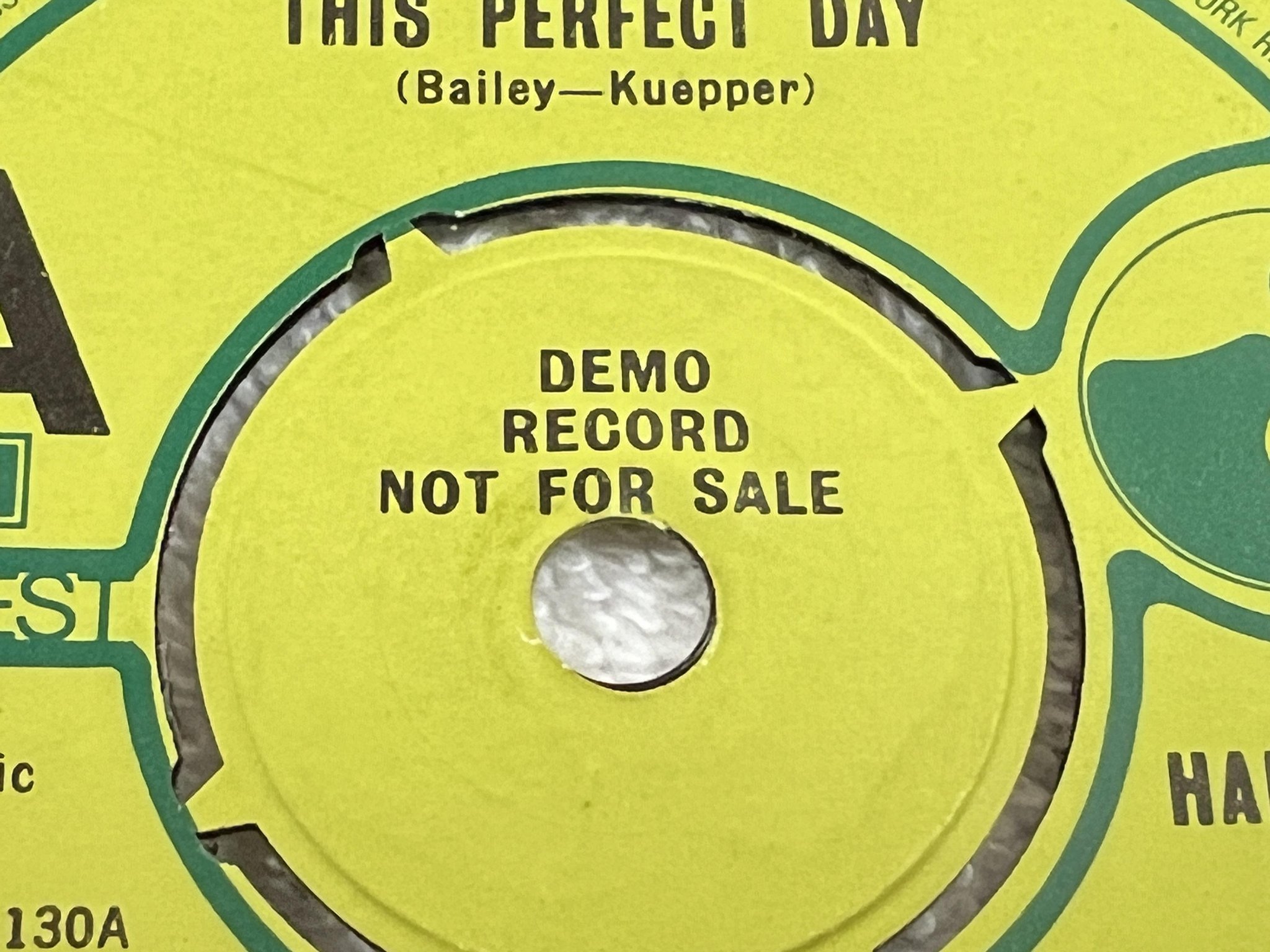 Omslagsbild för skivan THE SAINTS this perfect day 7" -77 UK HARVEST HAR 5130 *** RARE DEMO 45 ***