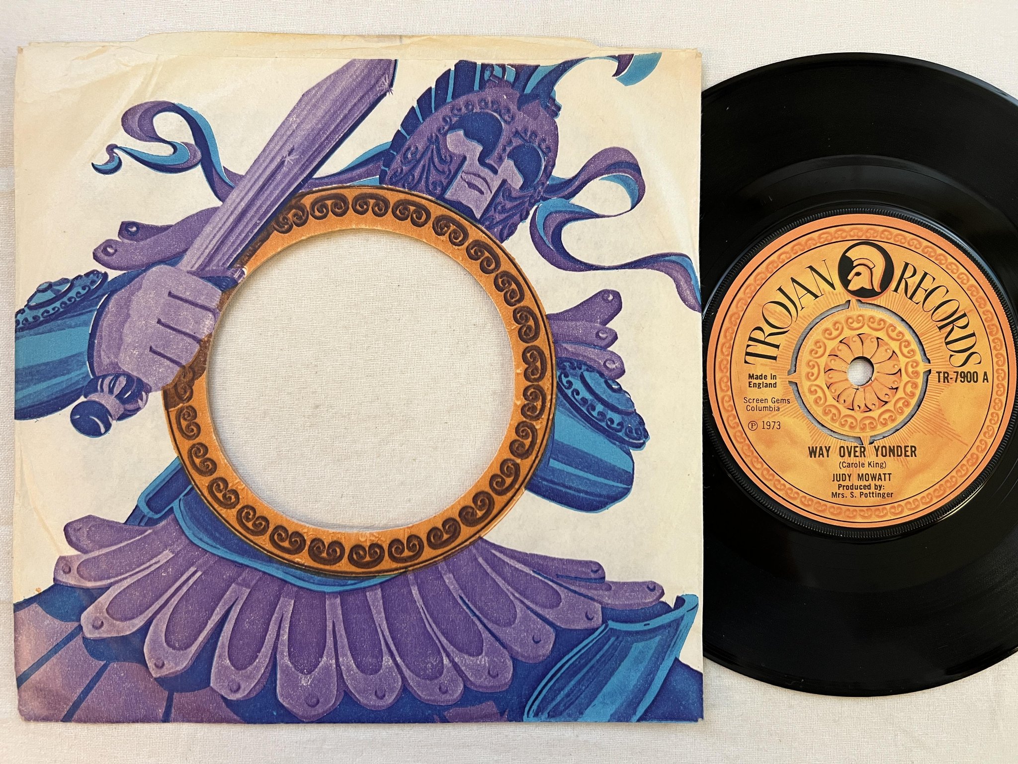 Omslagsbild för skivan JUDY MOWATT way over yonder 7" -73 UK TROJAN TR-7900