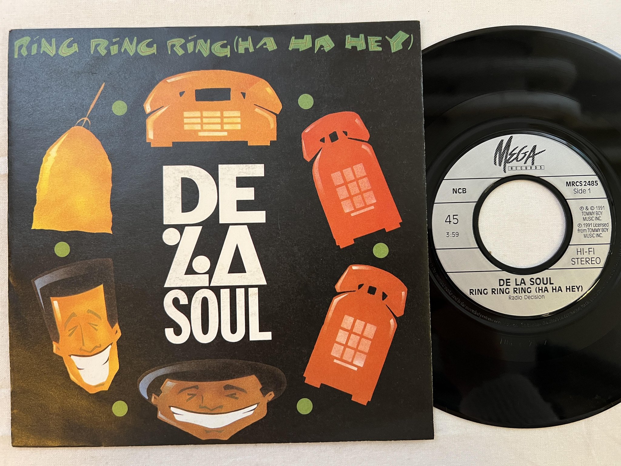 Omslagsbild för skivan DE LA SOUL ring ring ring 7" -91 ncb MEGA MRCS 2485