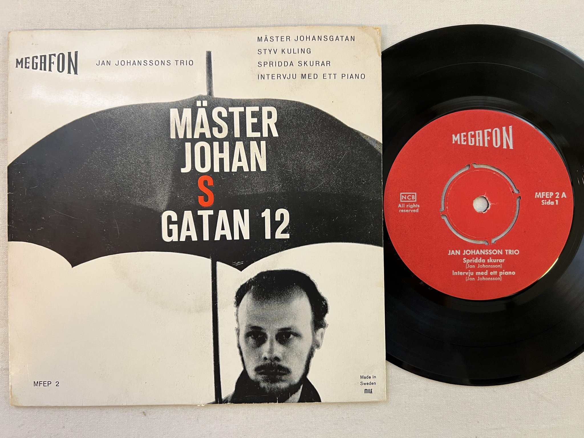 Omslagsbild för skivan JAN JOHANSSON TRIO Mäster Johansgatan 12 7"ep -60 MEGAFON MFEP 2