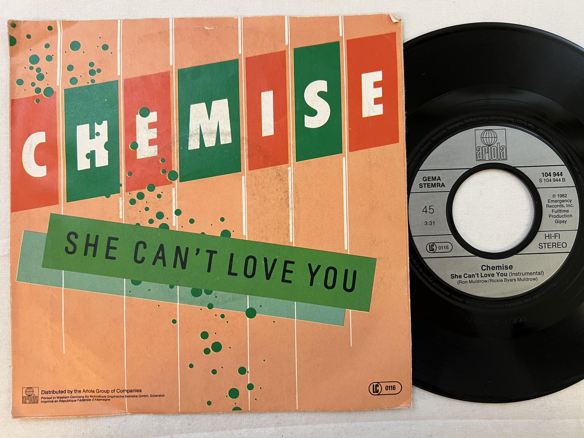 Omslagsbild för skivan CHEMISE she can't love you 7" -82 Hol ARIOLA 104944