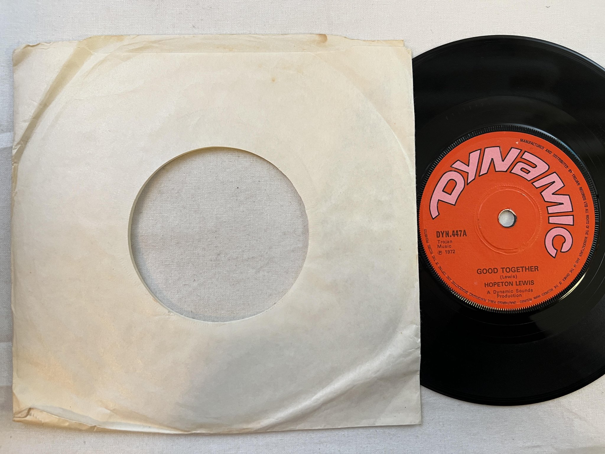 Omslagsbild för skivan HOPETON LEWIS good together 7" -72 UK DYNAMIC DYN 447