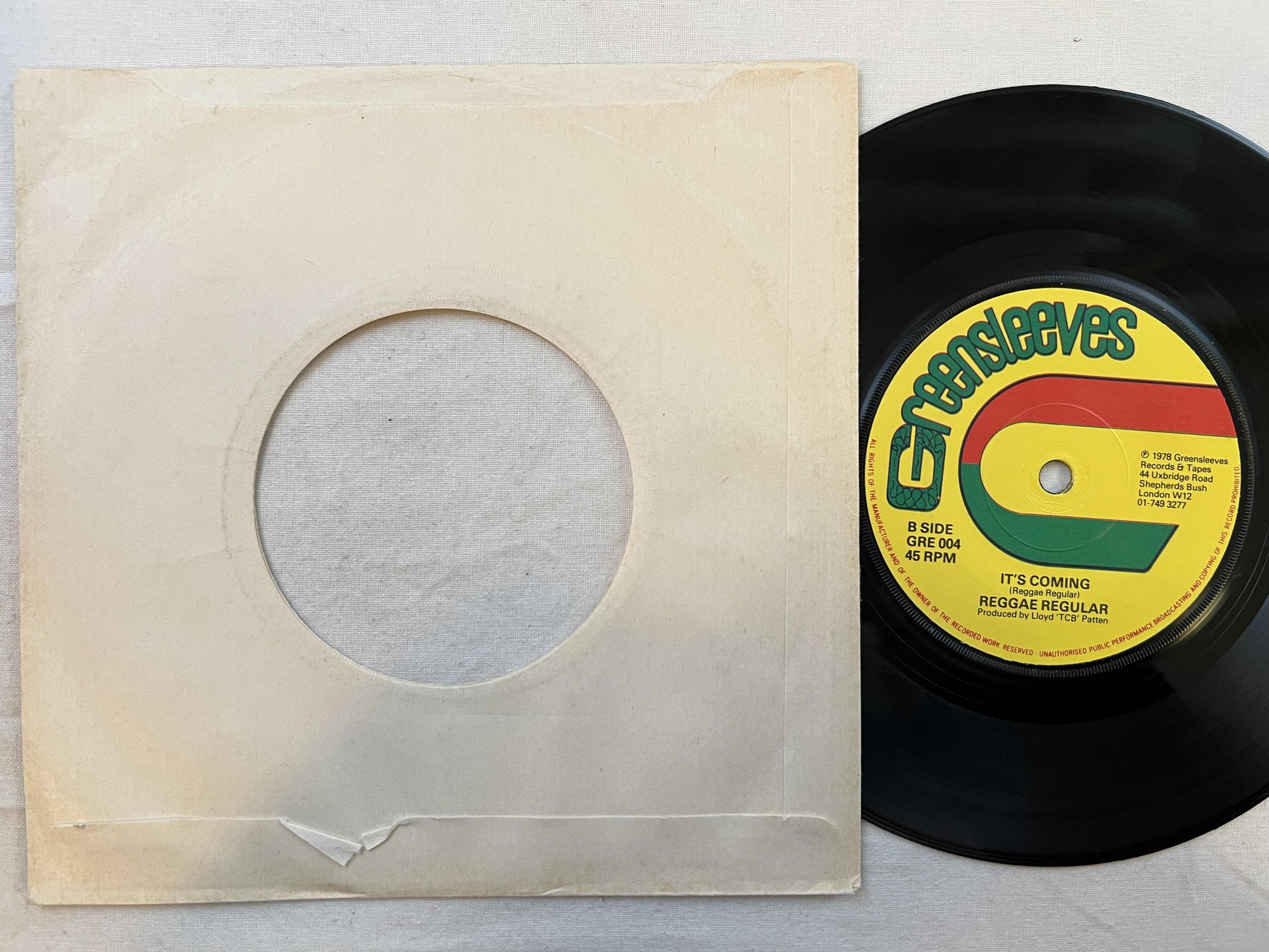 Omslagsbild för skivan REGGAE REGULAR the black star liner 7" -78 UK GREENSLEEVES GRE 004
