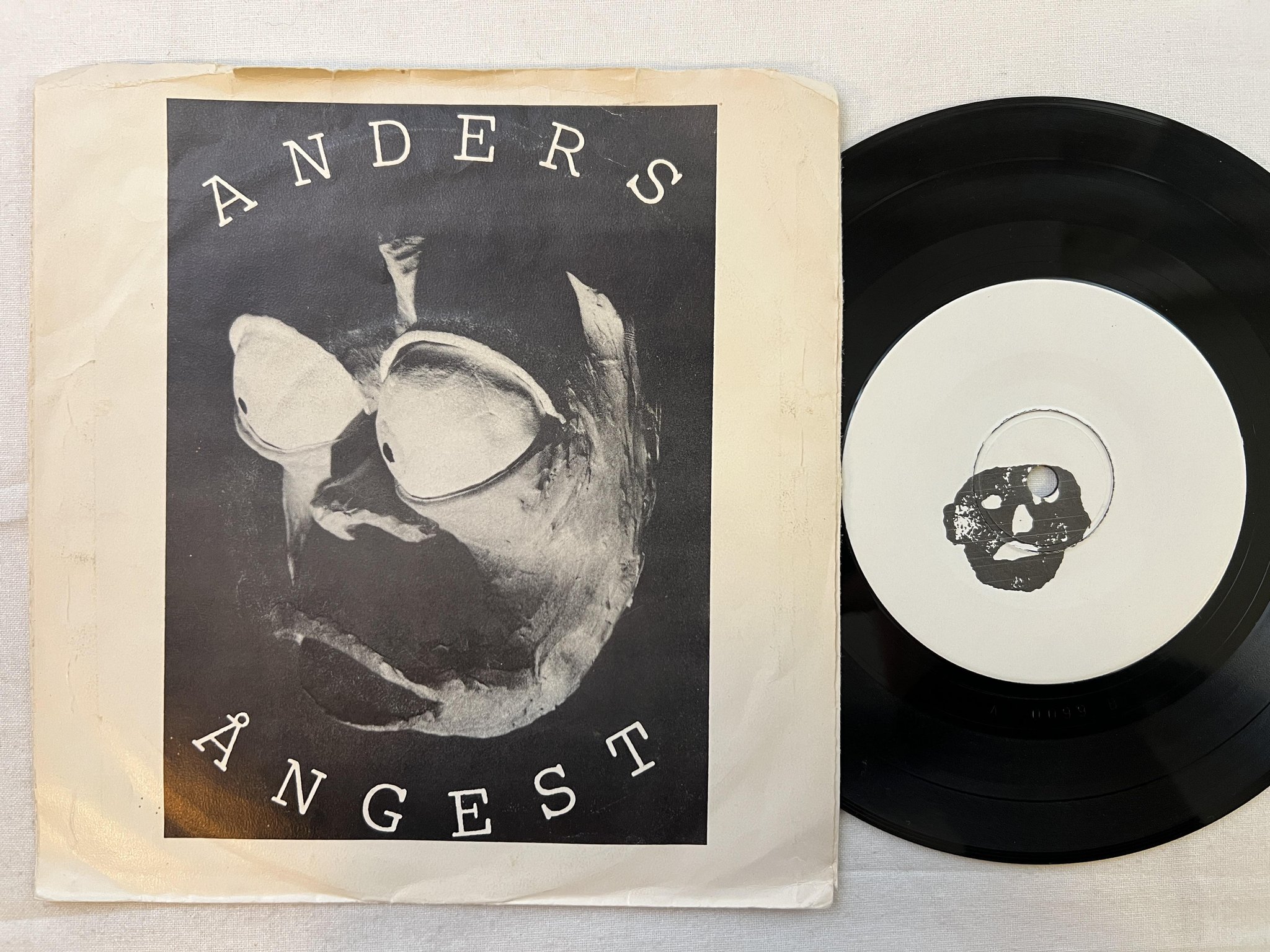 Omslagsbild för skivan ANDERS ÅNGEST flickan 7" -80 Swe AKBONS SKIVOR GP1 ** RARE PUNK **