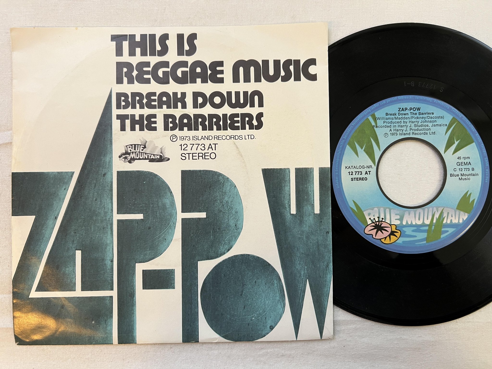 Omslagsbild för skivan ZAP-POW this is reggae music 7" -73 Ger BLUE MOUNTAIN 12 773 AT