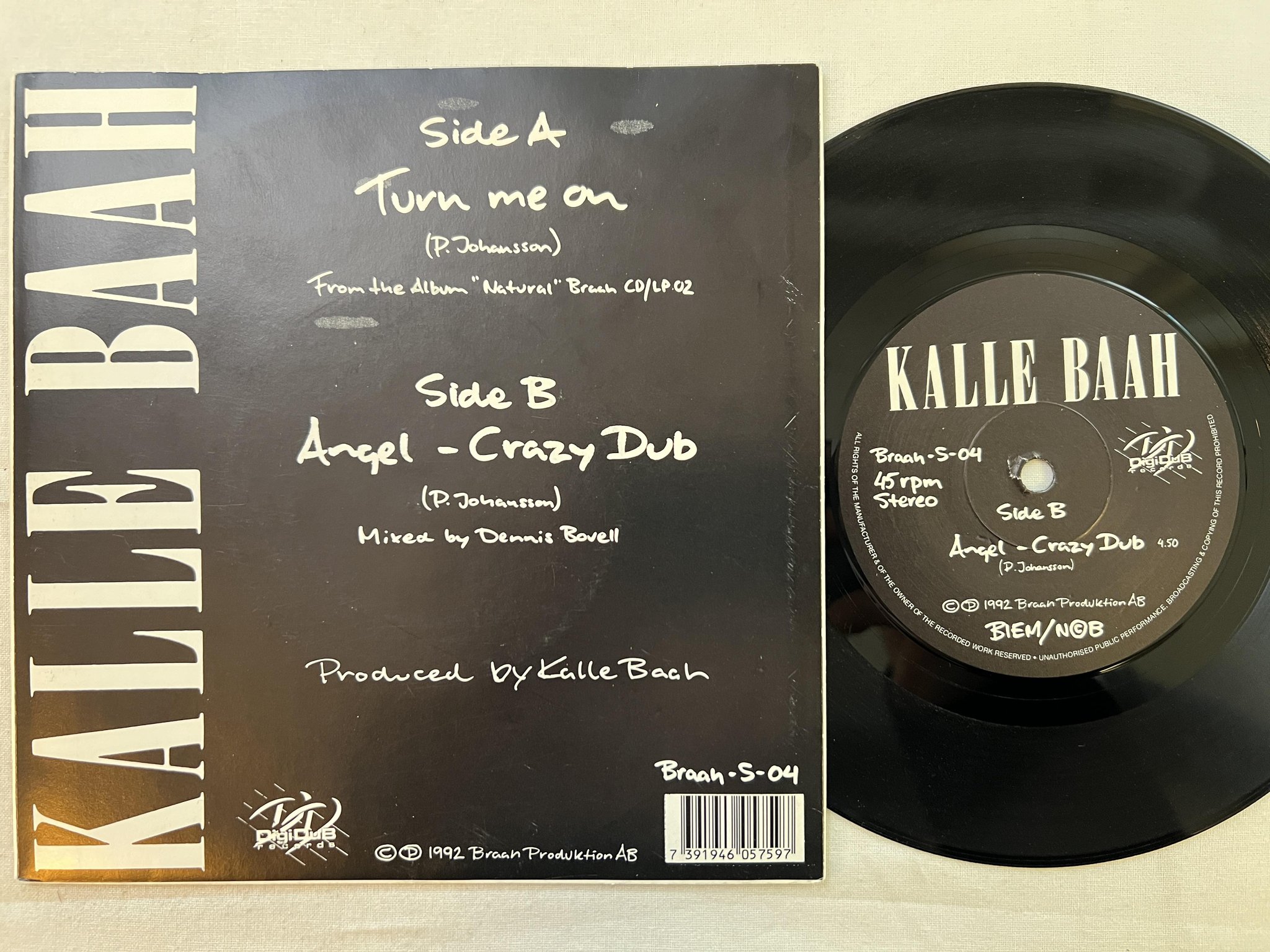 Omslagsbild för skivan KALLE BAAH turn me on 7" -92 Swe BRAAH-S-04