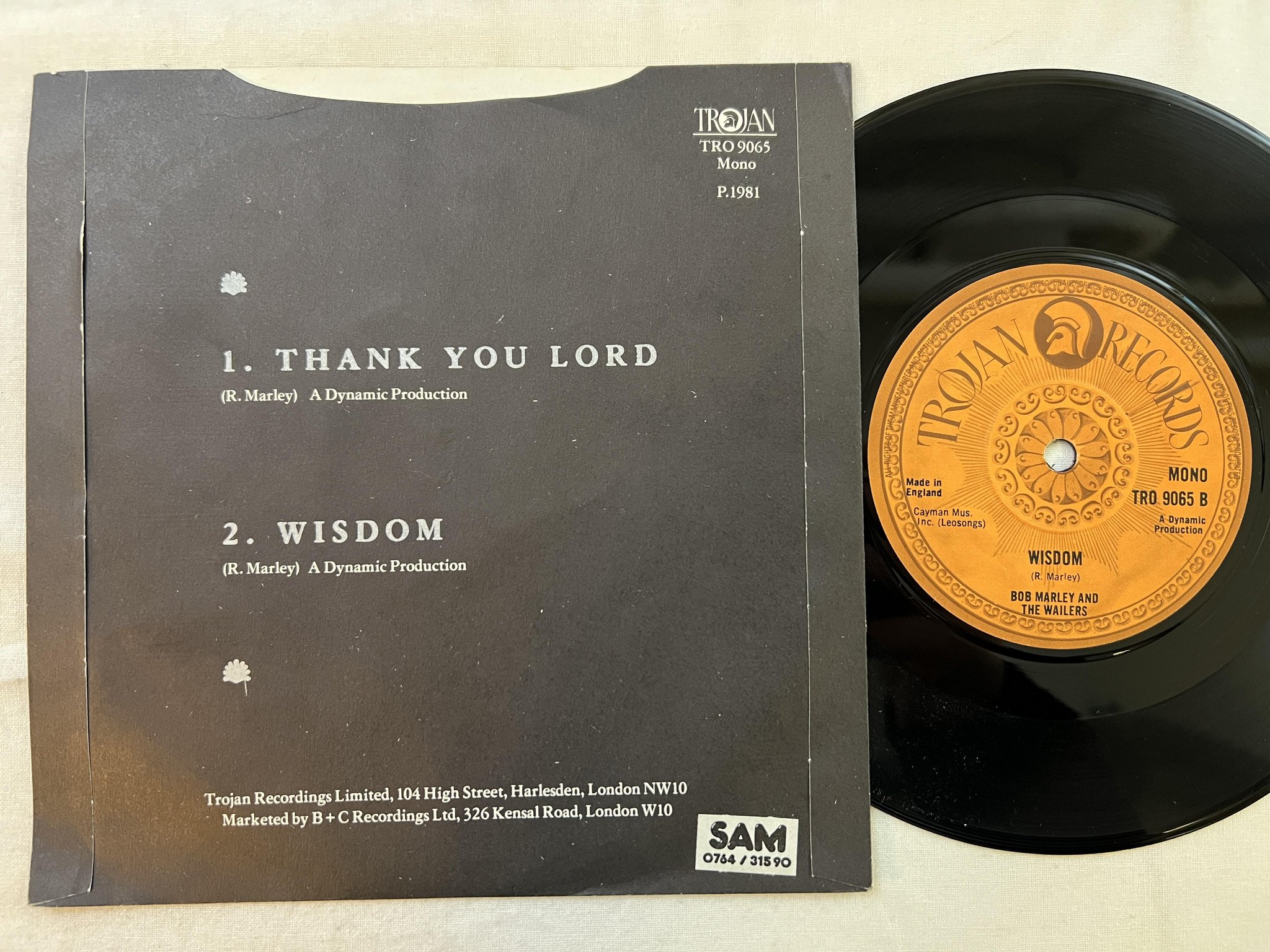 Omslagsbild för skivan BOB MARLEY thank you Lord 7" -81 UK TROJAN mono TRO 9065