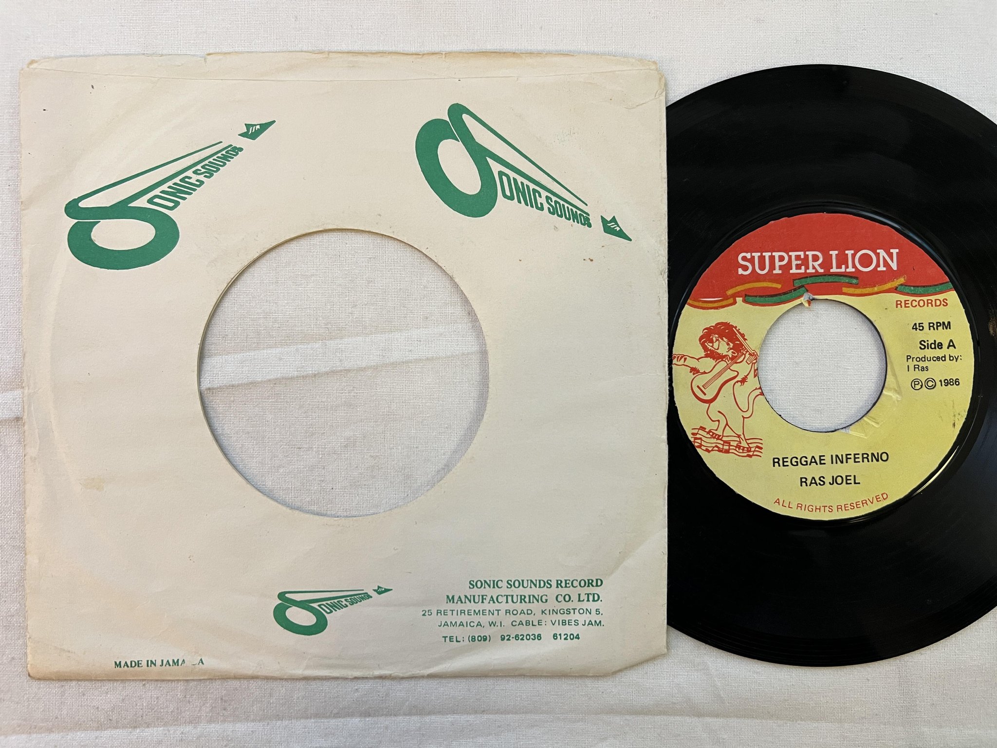 Omslagsbild för skivan RAS JOEL reggae inferno 7" -86 Jamaica SUPER LION