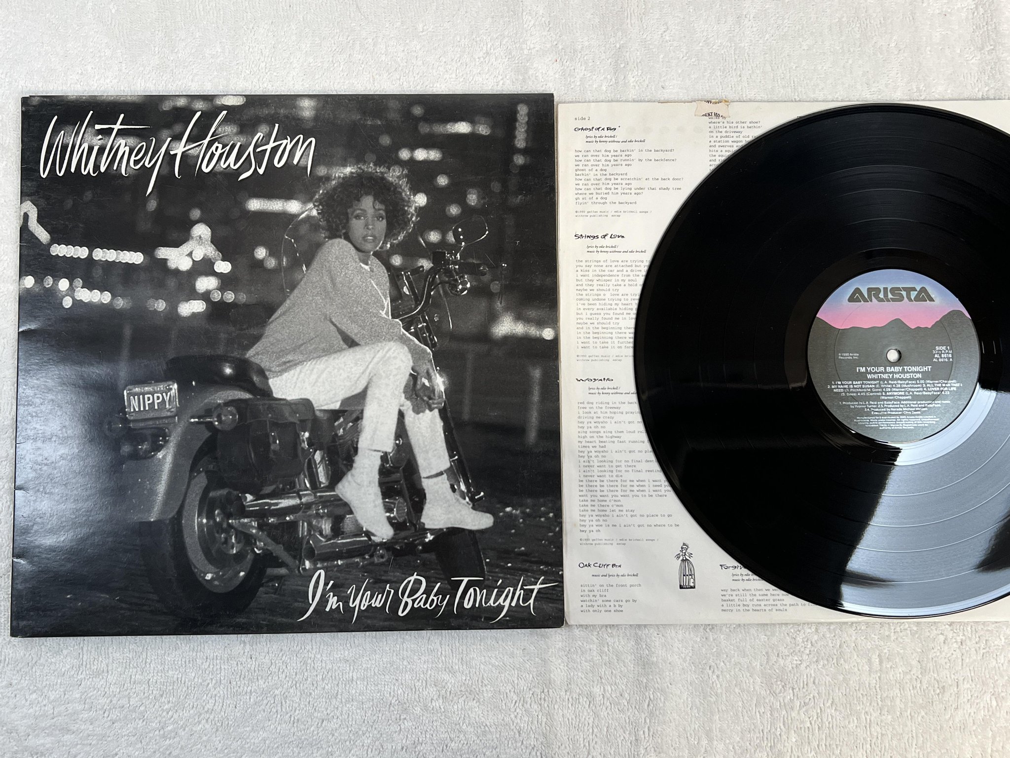 Omslagsbild för skivan WHITNEY HOUSTON I'm your baby tonight LP -90 US ARISTA AL 8616