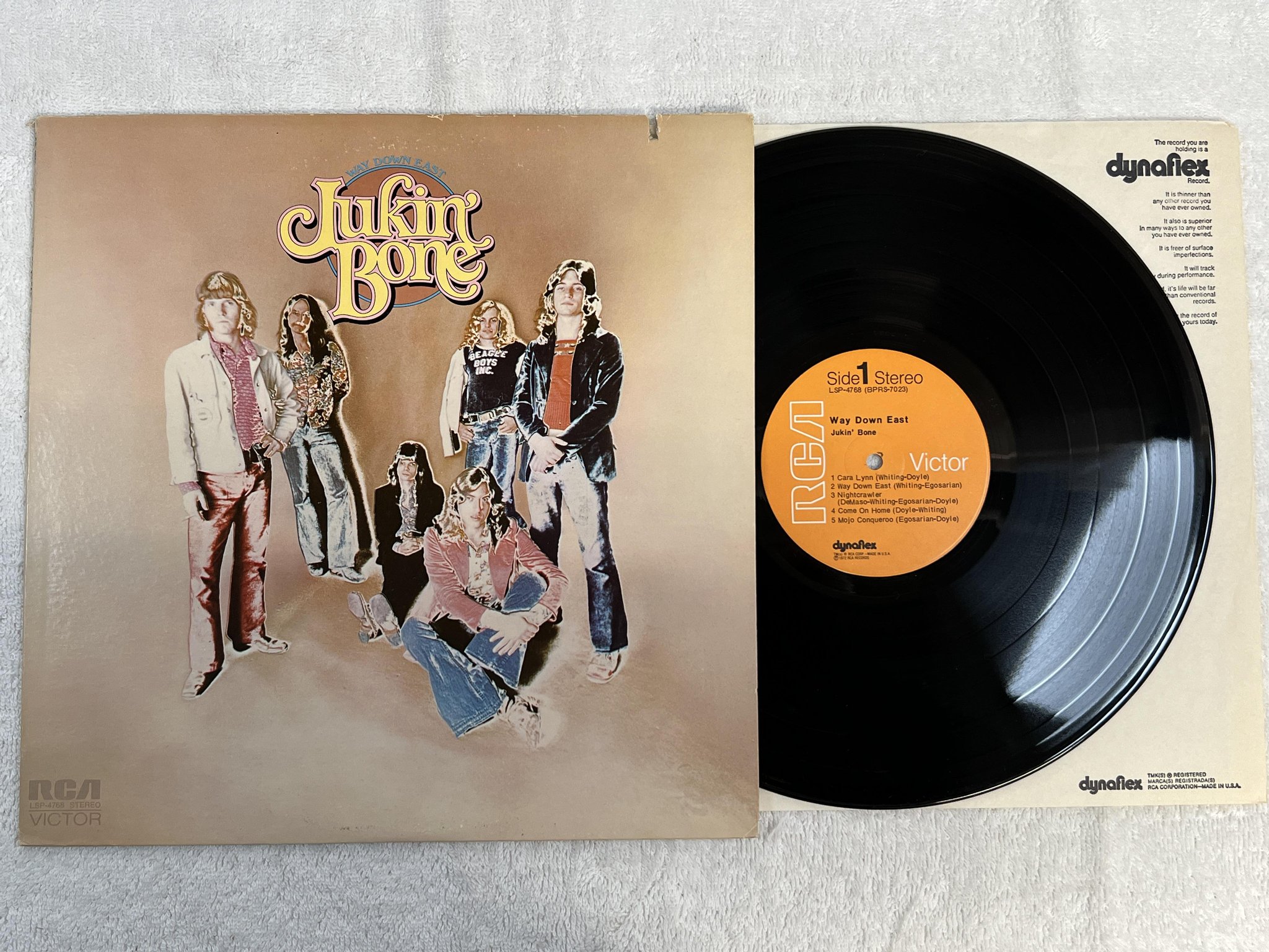 Omslagsbild för skivan JUKIN' BONE way down east LP -72 US RCA LSP 4768