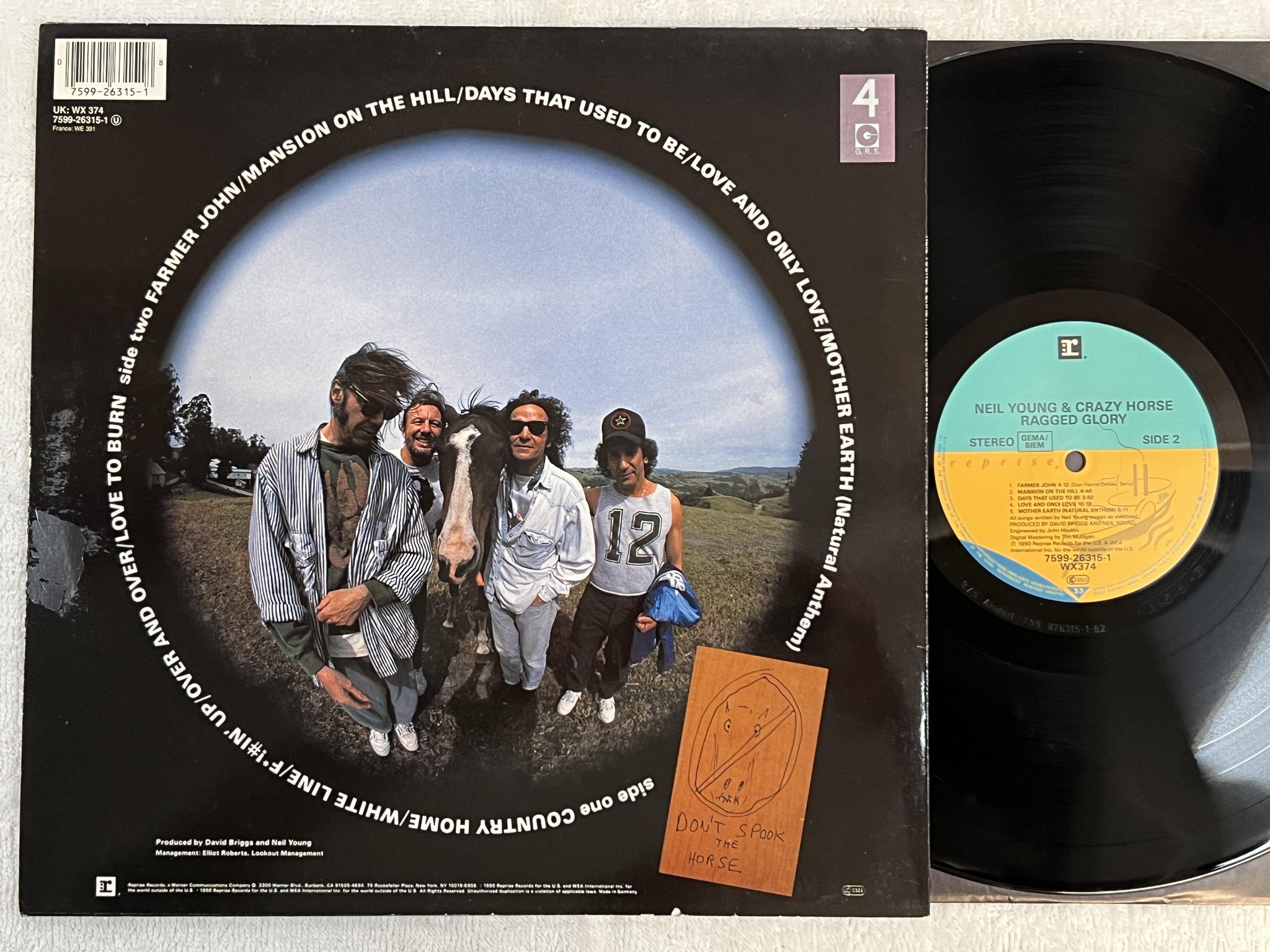 Omslagsbild för skivan NEIL YOUNG & CRAZY HORSE ragged glory LP -90 REPRISE 7599-26315-1