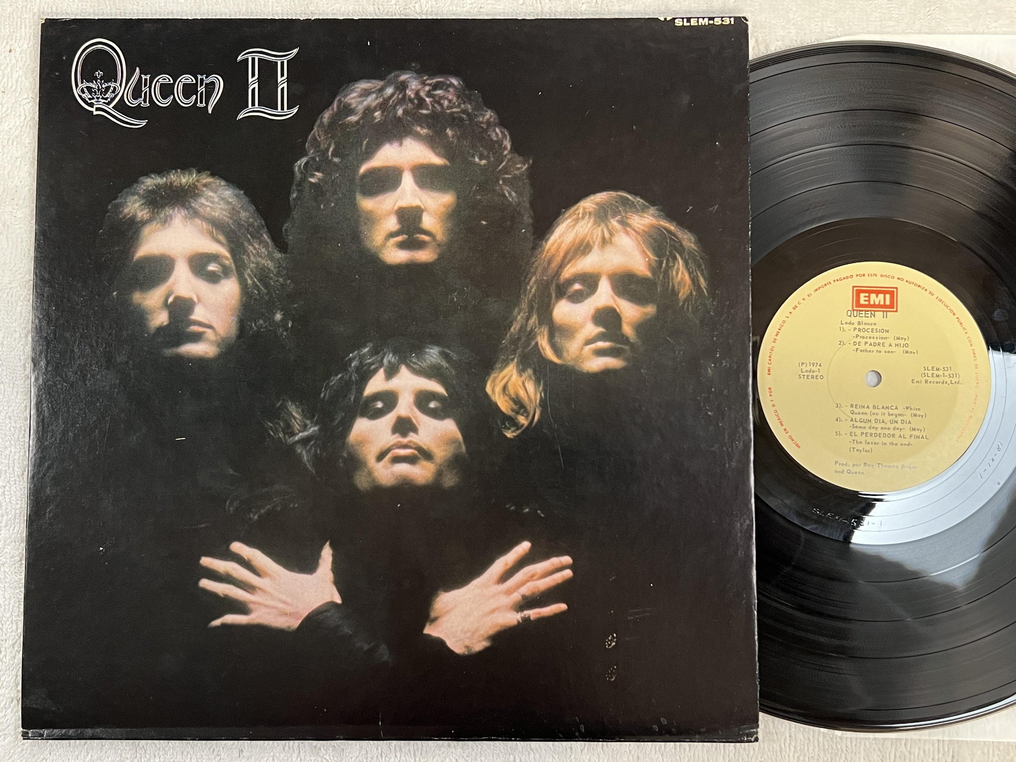 Omslagsbild för skivan QUEEN II LP -74 Mexico EMI SLEM-531