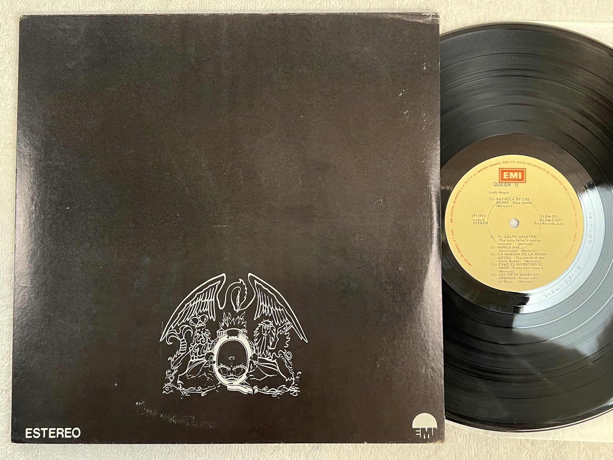 Omslagsbild för skivan QUEEN II LP -74 Mexico EMI SLEM-531