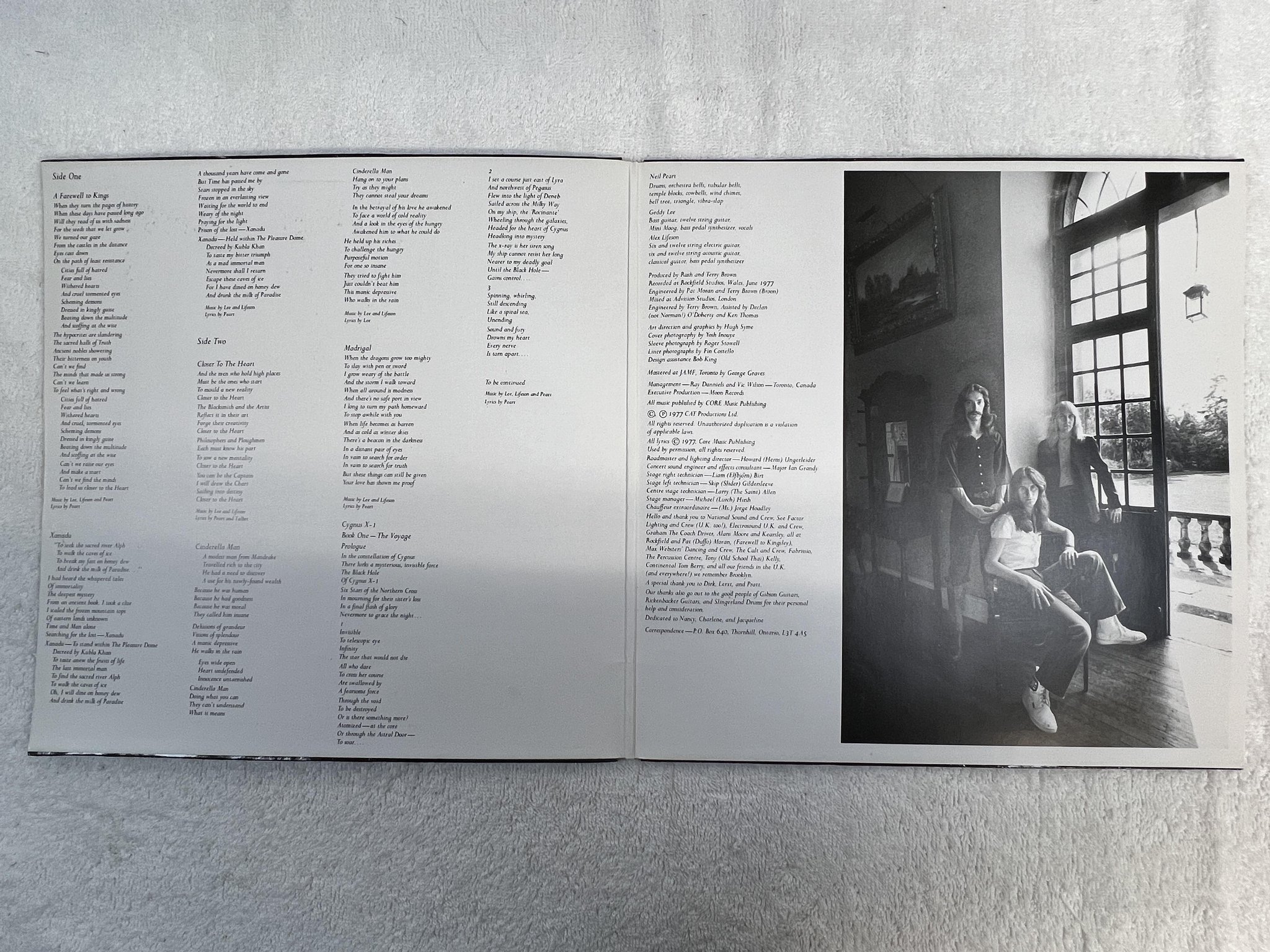 Omslagsbild för skivan RUSH a farewell to kings LP -77 Hol MERCURY 6338834