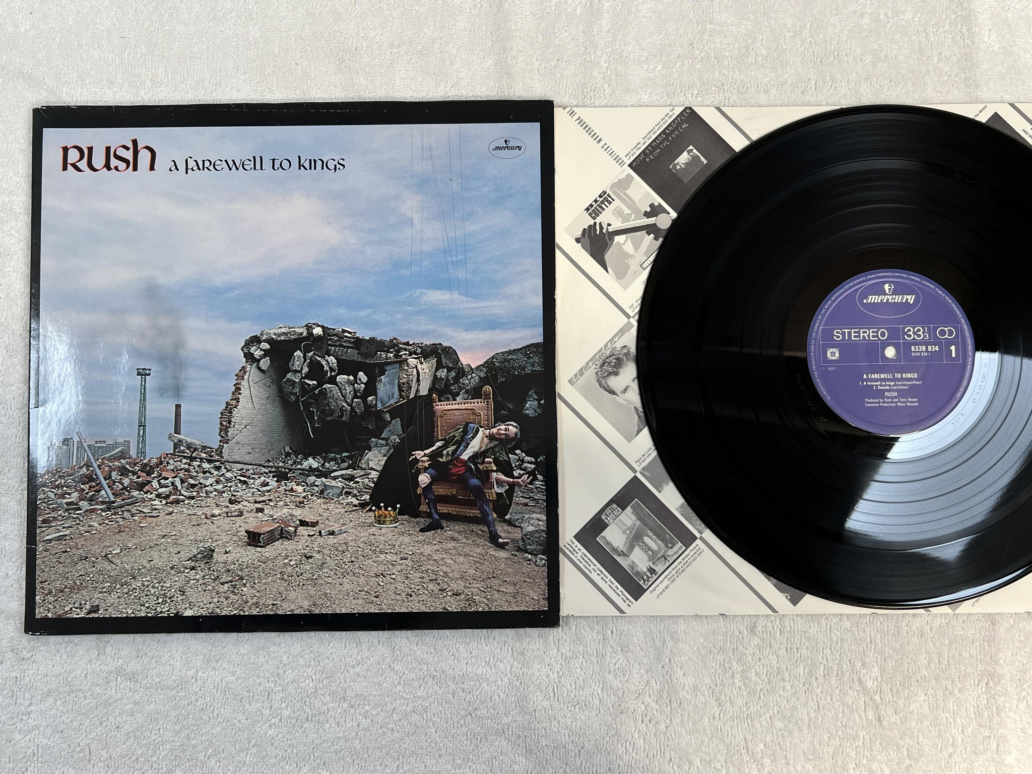 Omslagsbild för skivan RUSH a farewell to kings LP -77 Hol MERCURY 6338834