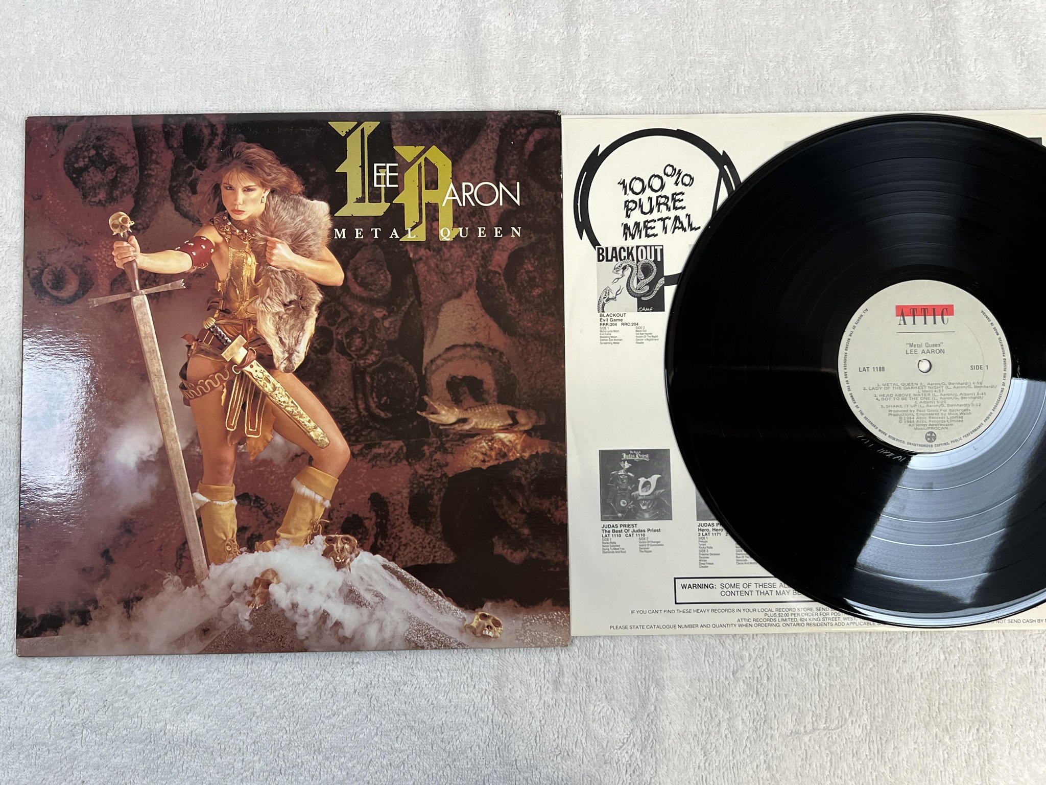Omslagsbild för skivan LEE AARON metal queen LP -84 Can ATTIC LAT 1188