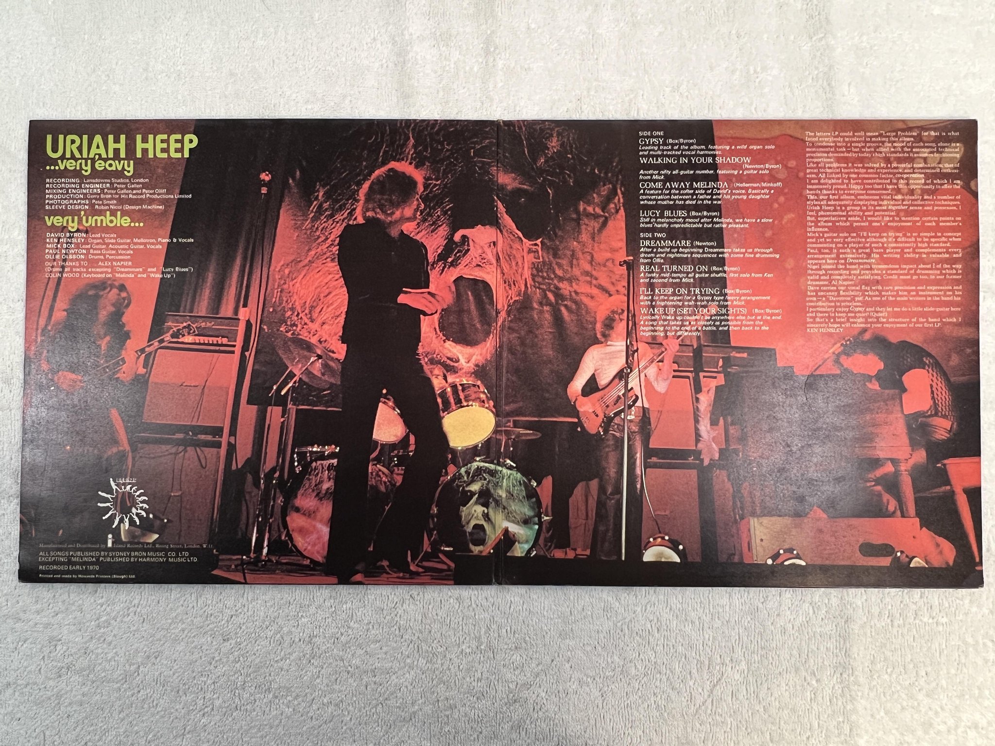 Omslagsbild för skivan URIAH HEEP very 'eavy ...very 'umble LP UK BRONZE ILPS 9142