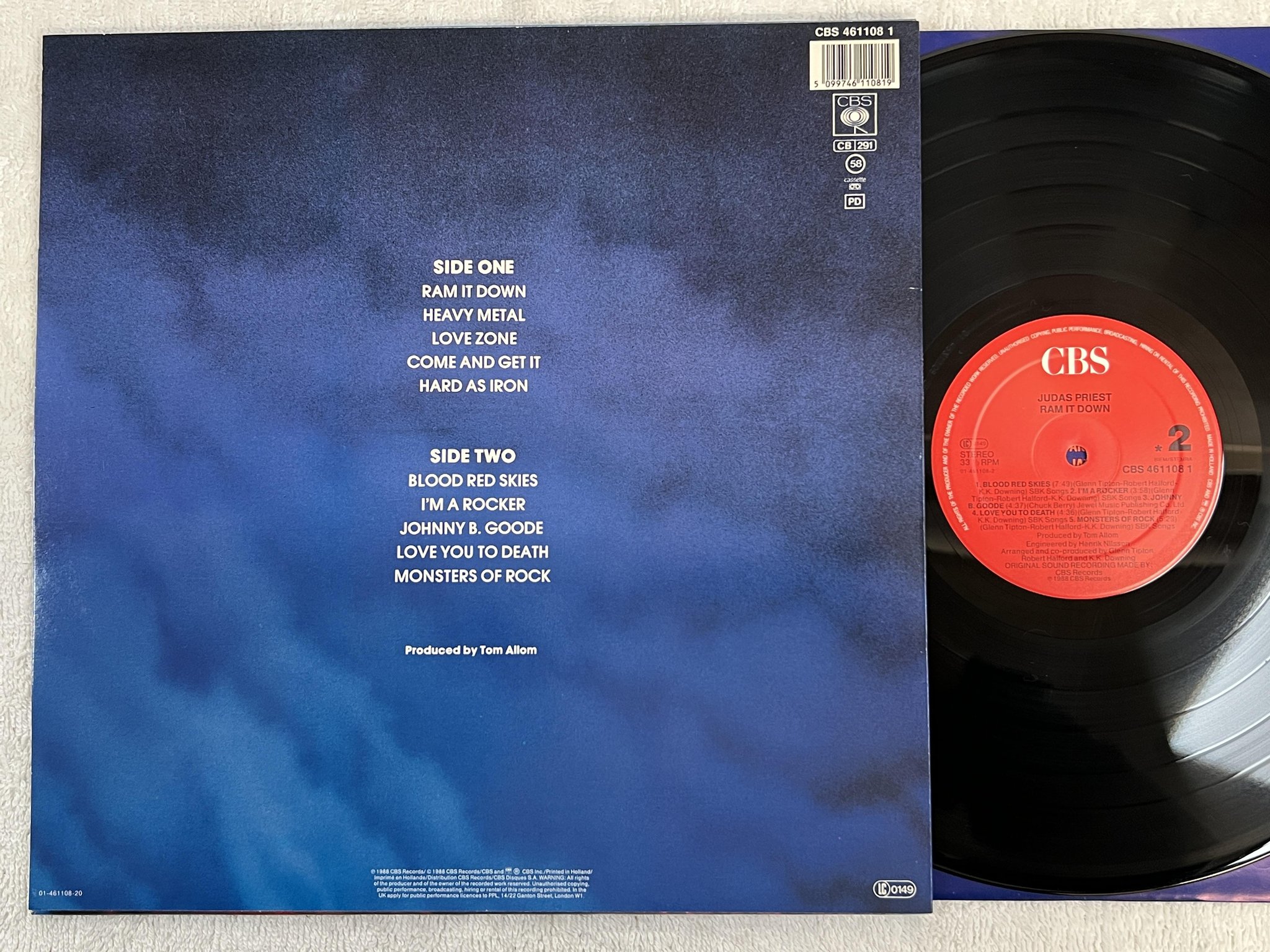 Omslagsbild för skivan JUDAS PRIEST ram it down LP -88 Hol CBS 461108 1