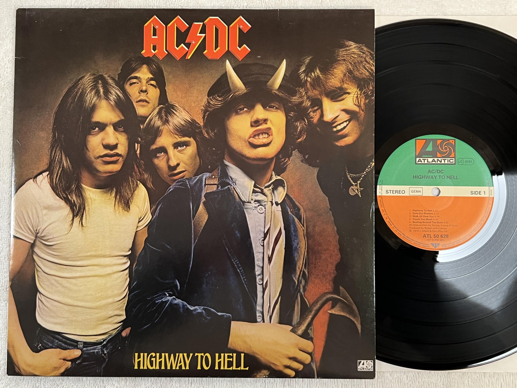 Omslagsbild för skivan AC/DC highway to hell LP -79 Hol ATLANTIC ATL 50628