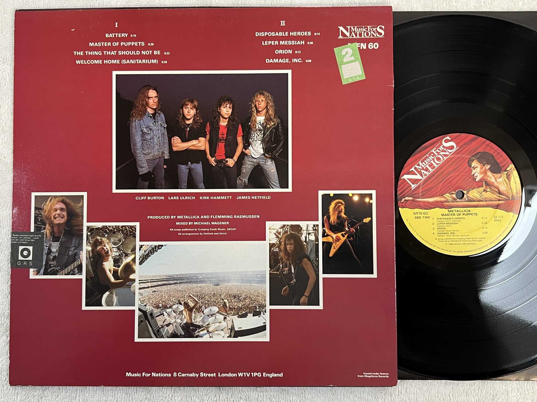 Omslagsbild för skivan METALLICA Master Of Puppets LP -86 UK MUSIC FOR NATIONS MFN 60