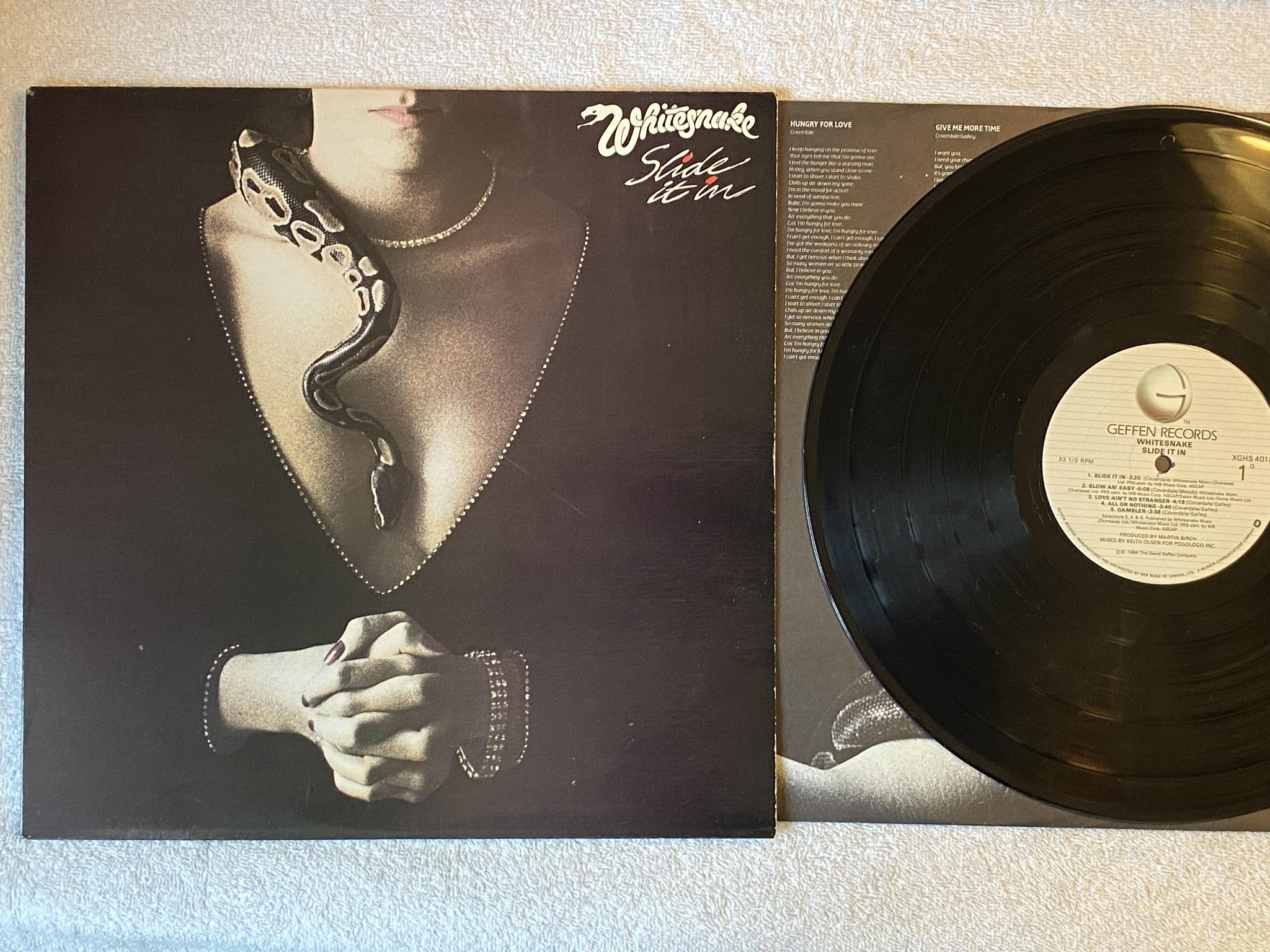 Omslagsbild för skivan WHITESNAKE Slide It In LP -84 Can GEFFEN XGHS 4018