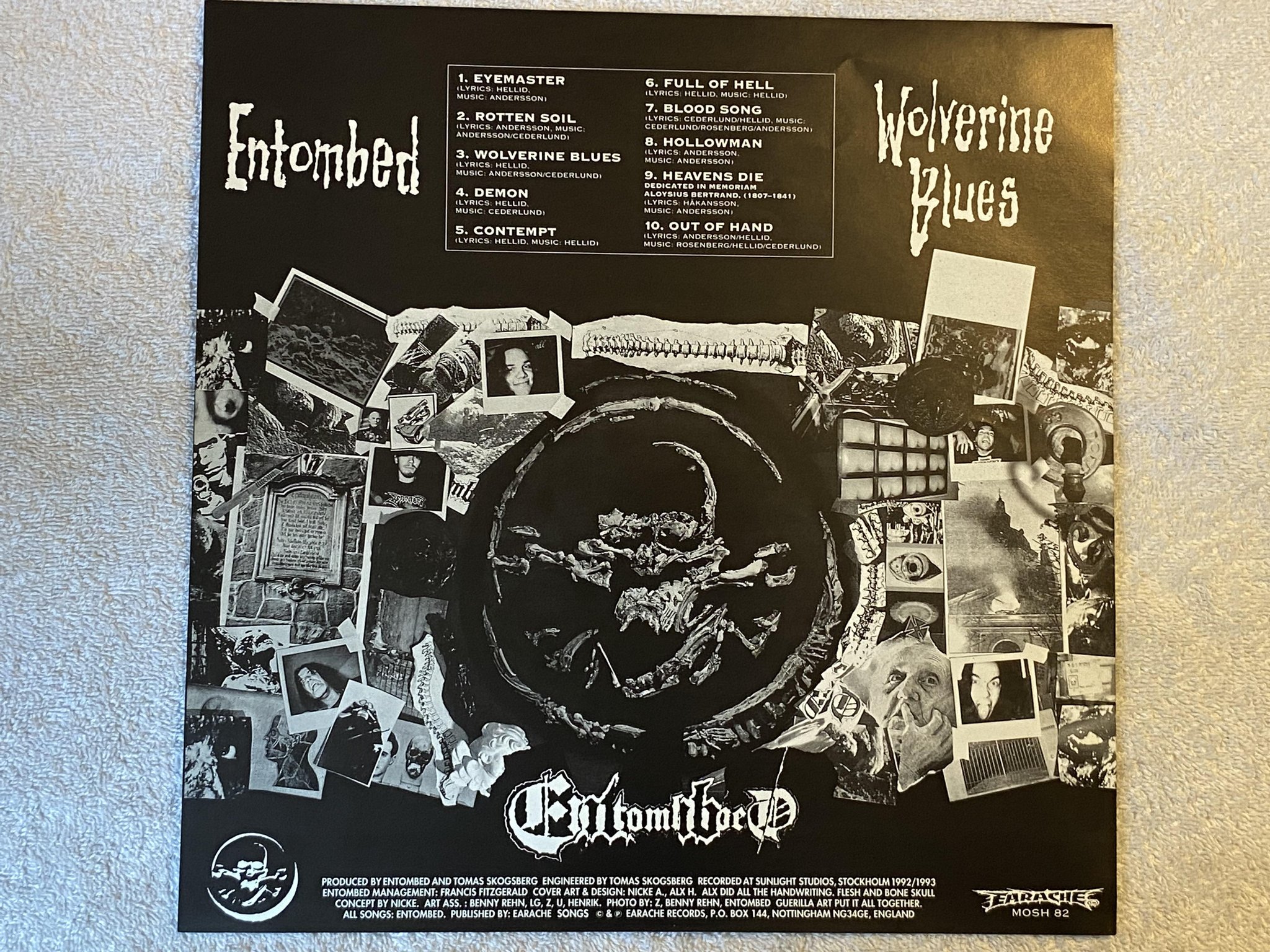 Omslagsbild för skivan ENTOMBED wolverine blues LP -93 UK EARACHE MOSH 82 *** RARE DEATH METAL ***