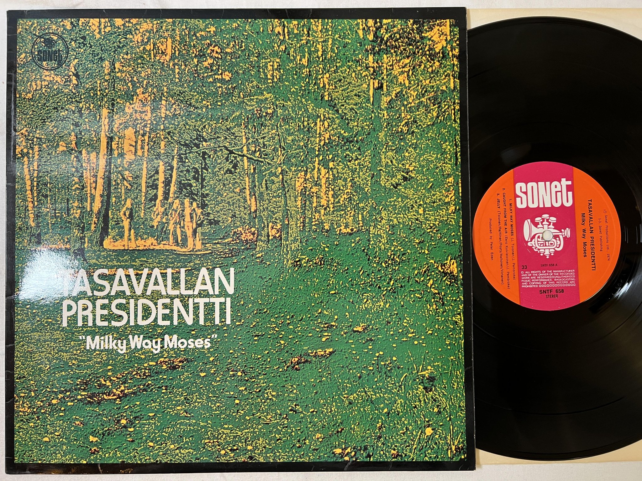 Omslagsbild för skivan TASAVALLAN PRESIDENTTI Milky Way Moses LP -74 UK Sonet SNTF 658