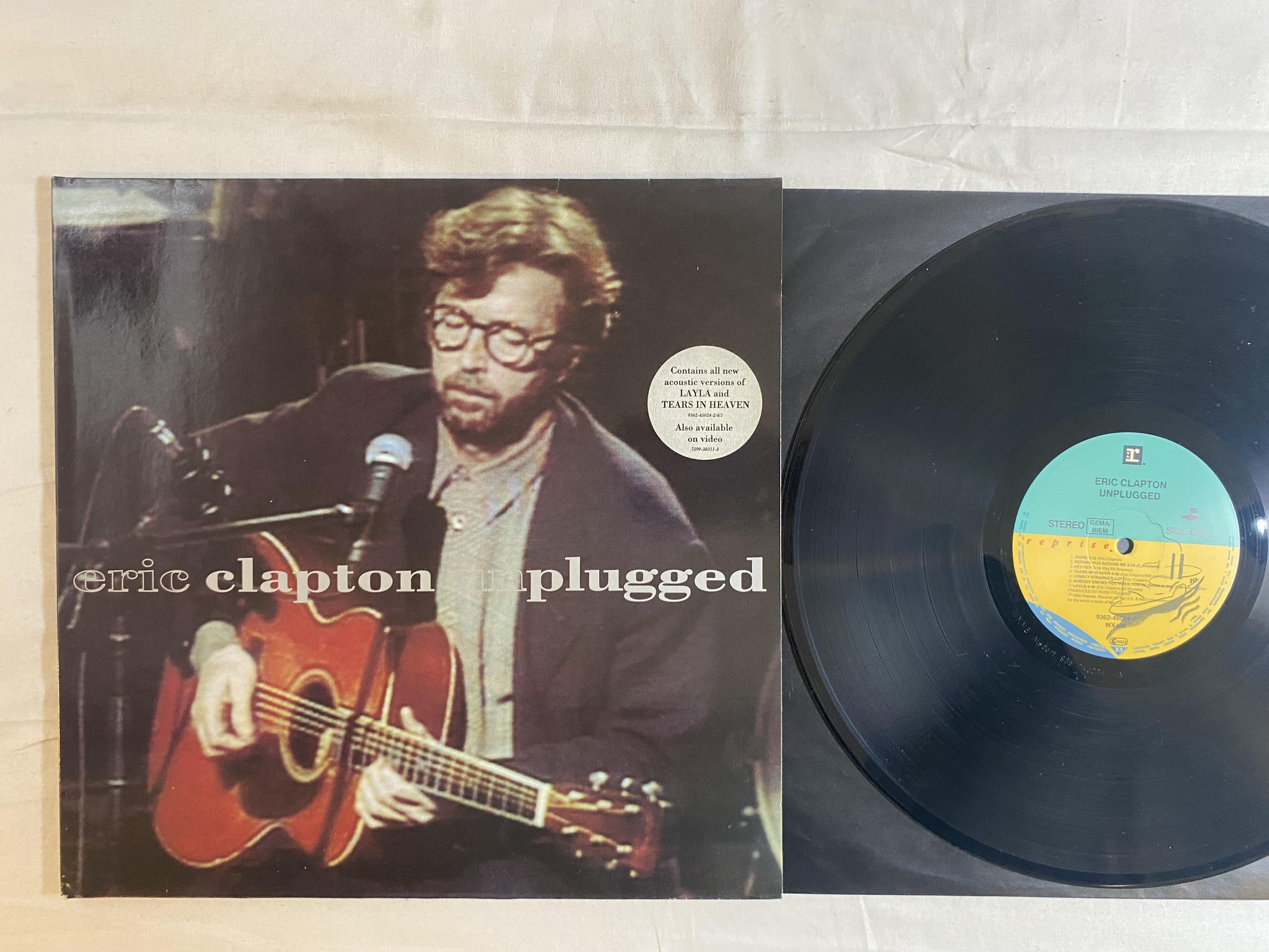 Omslagsbild för skivan ERIC CLAPTON uplugged LP -92 REPRISE 9362-45024-1 *** Layla ***