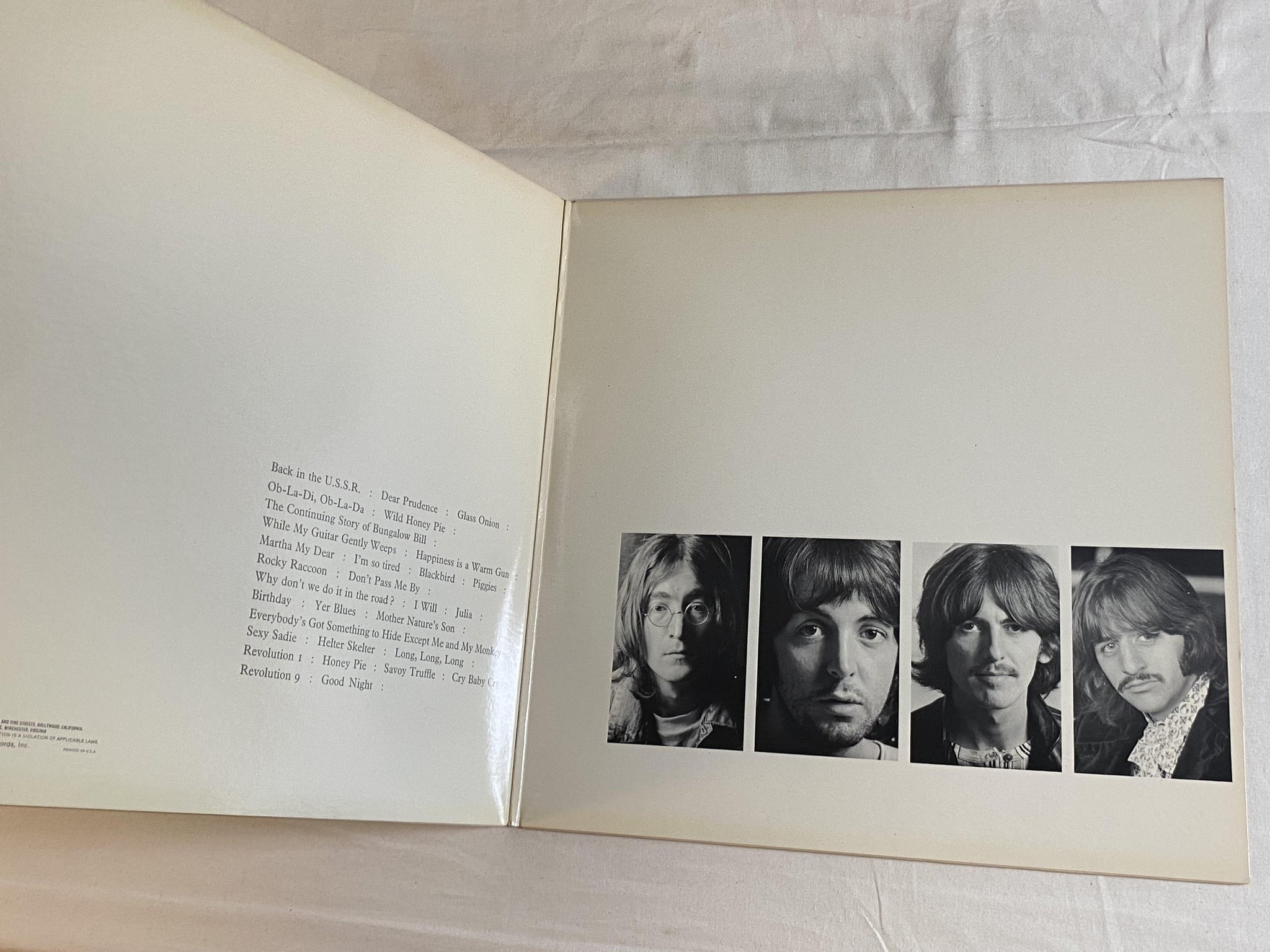 Omslagsbild för skivan THE BEATLES white album 2xLP -78 US CAPITOL SEBX-11841 *** white vinyl ***